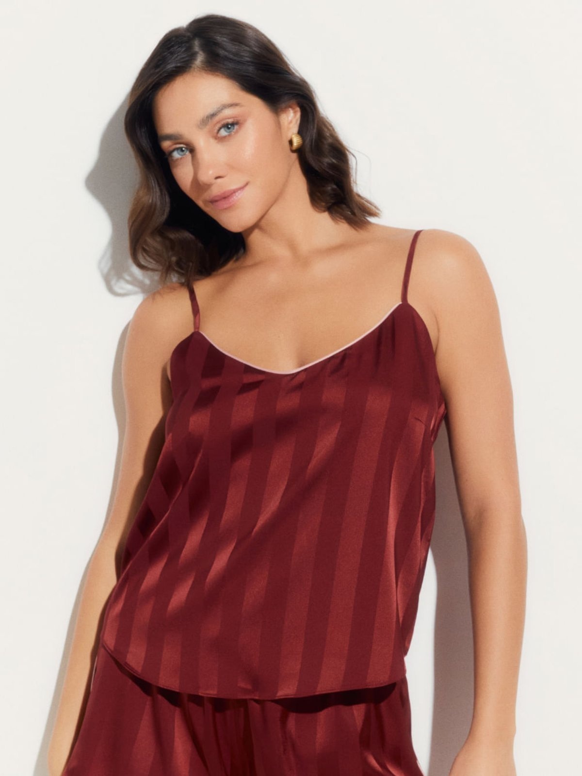 Imagem principal Camisete Sem Manga Cetim Ariel Vinho Cabernet Loungerie incolor