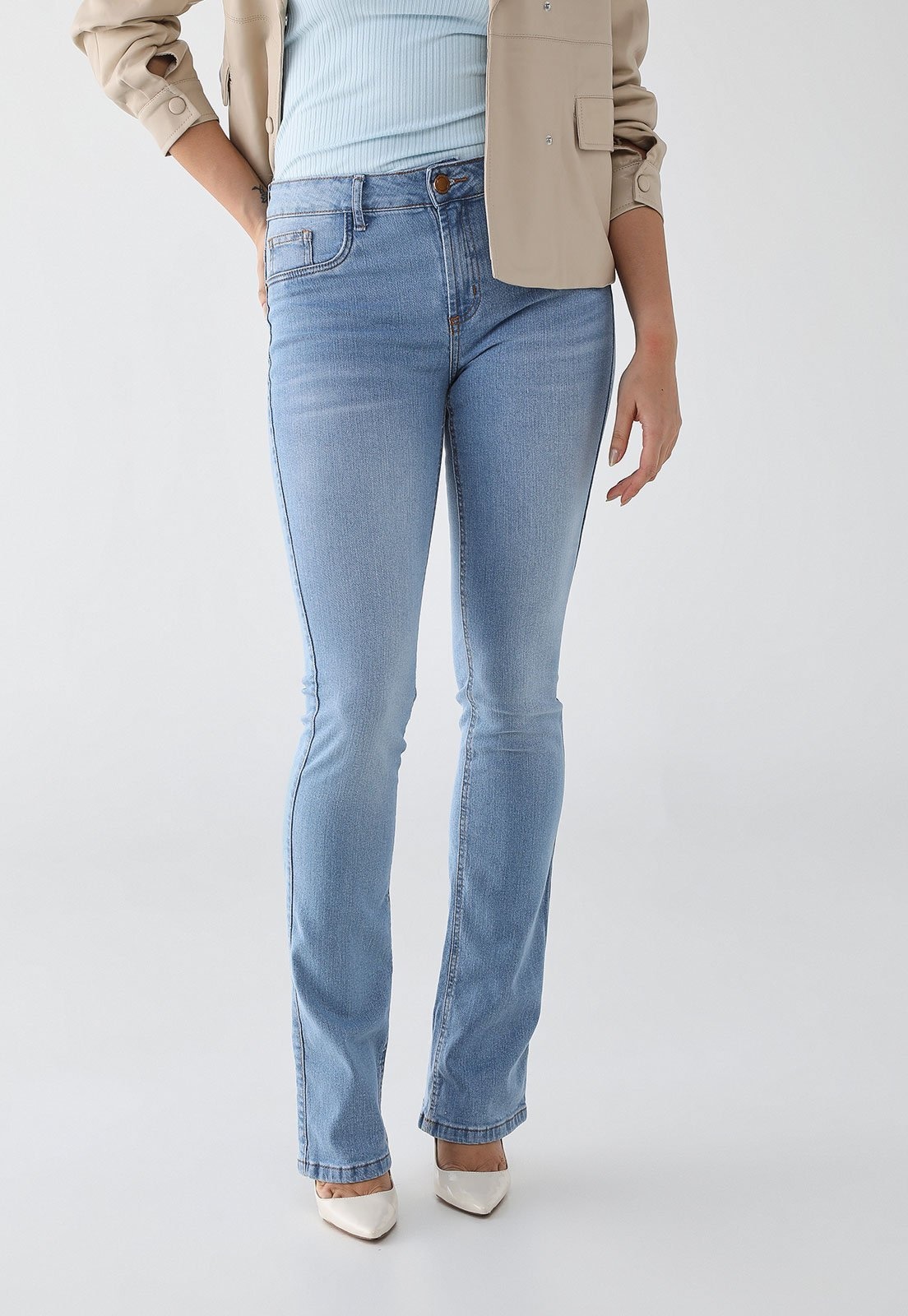 Imagem principal Calça Feminina Lança Perfume Boot Cut Hera Cintura Alta Claro Lança Perfume azul