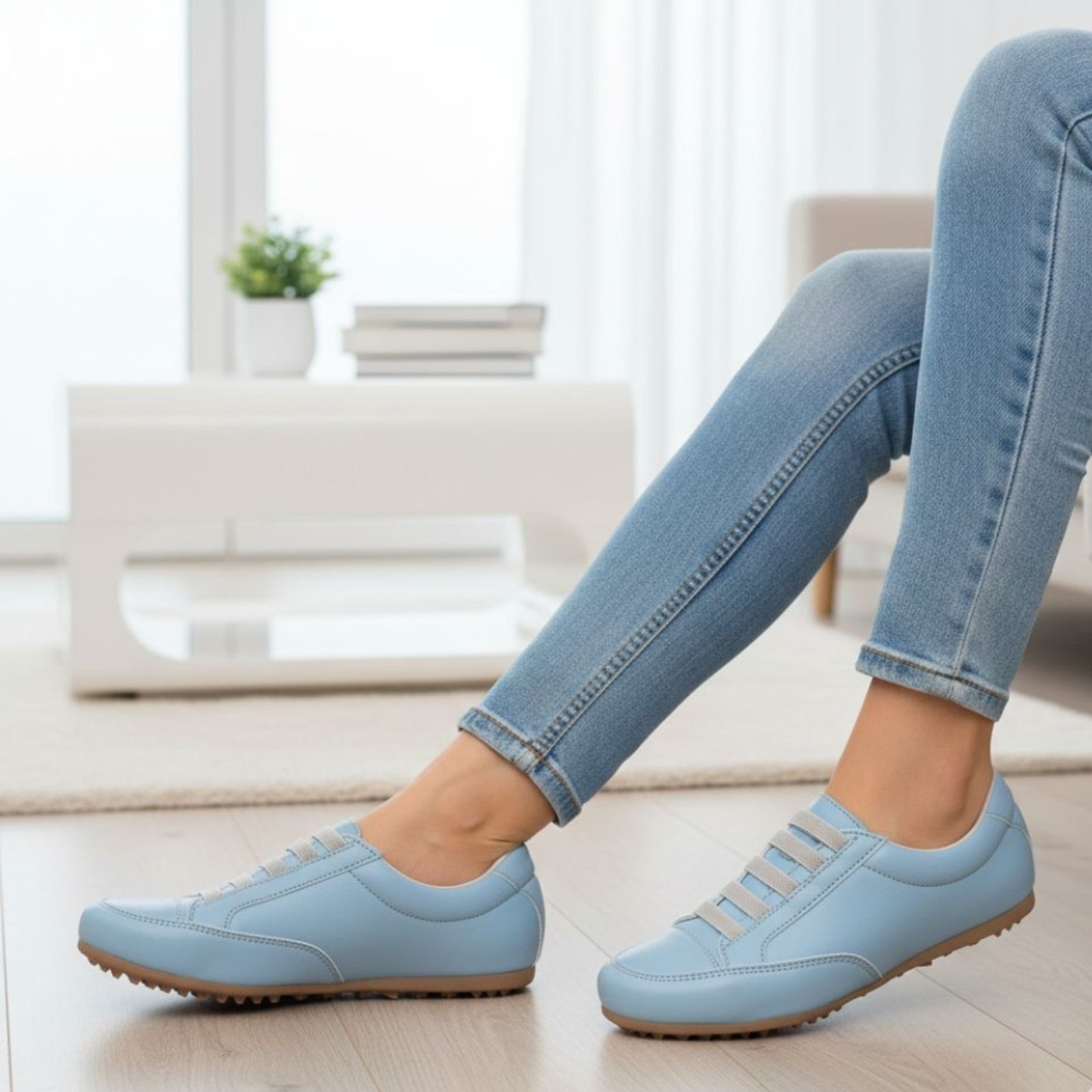 Imagem principal Tênis Feminino Claro Elástico ROMEU E JULIETA SHOES azul