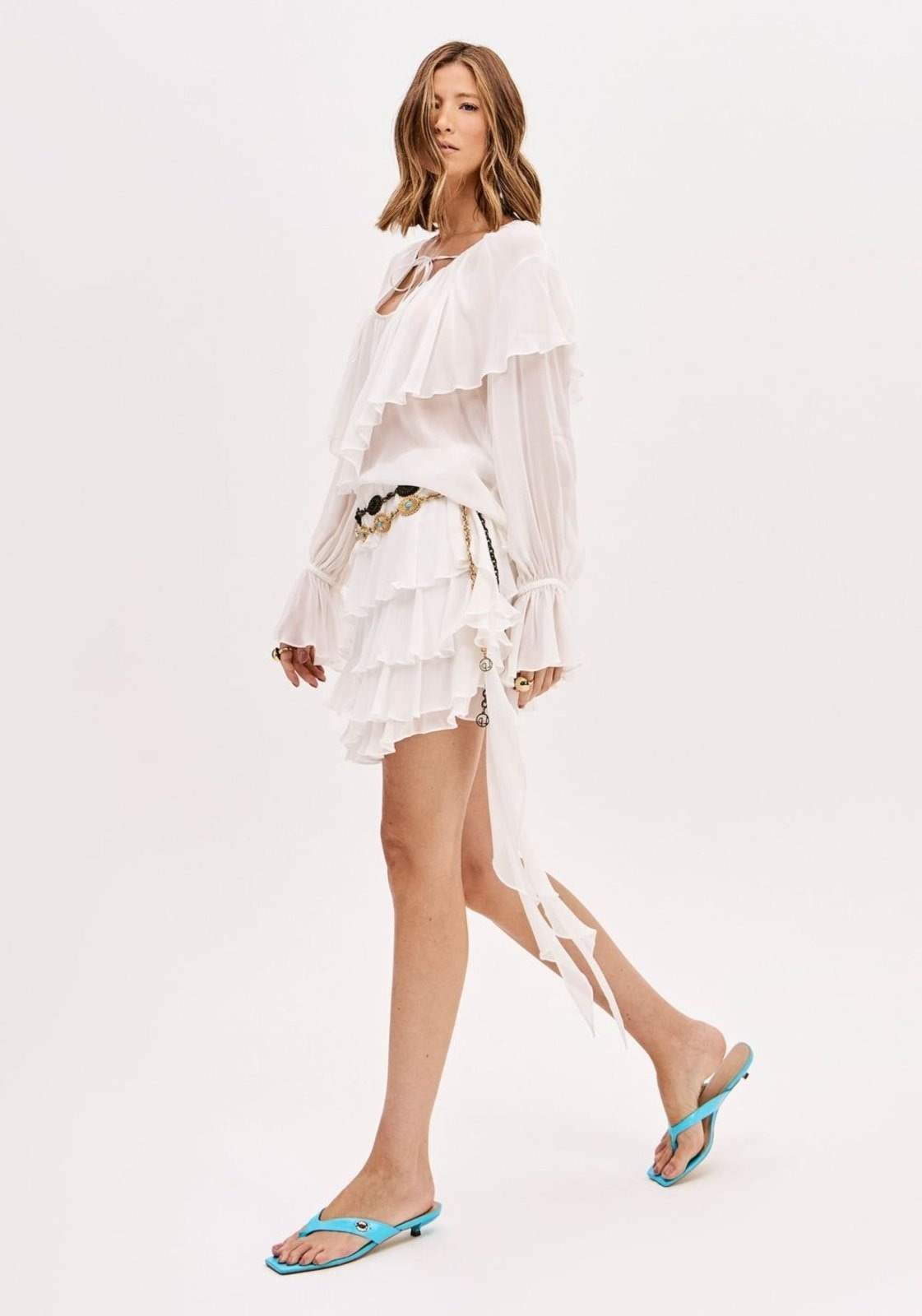 Imagem principal Saia Curta Cintura édia Com Babados Lança Perfume branco