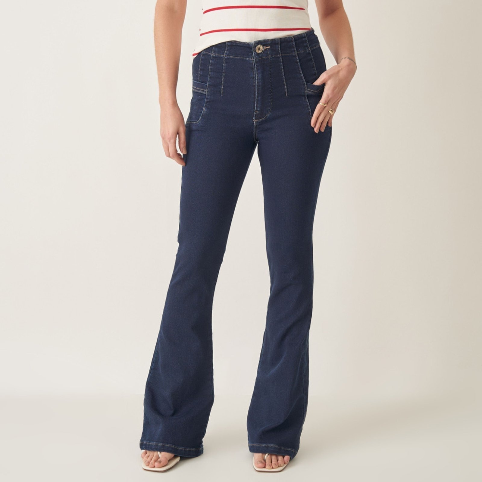 Imagem principal Calça Jeans Flare Cintura Alta com Pences e Bolsinho Bloom azul marinho