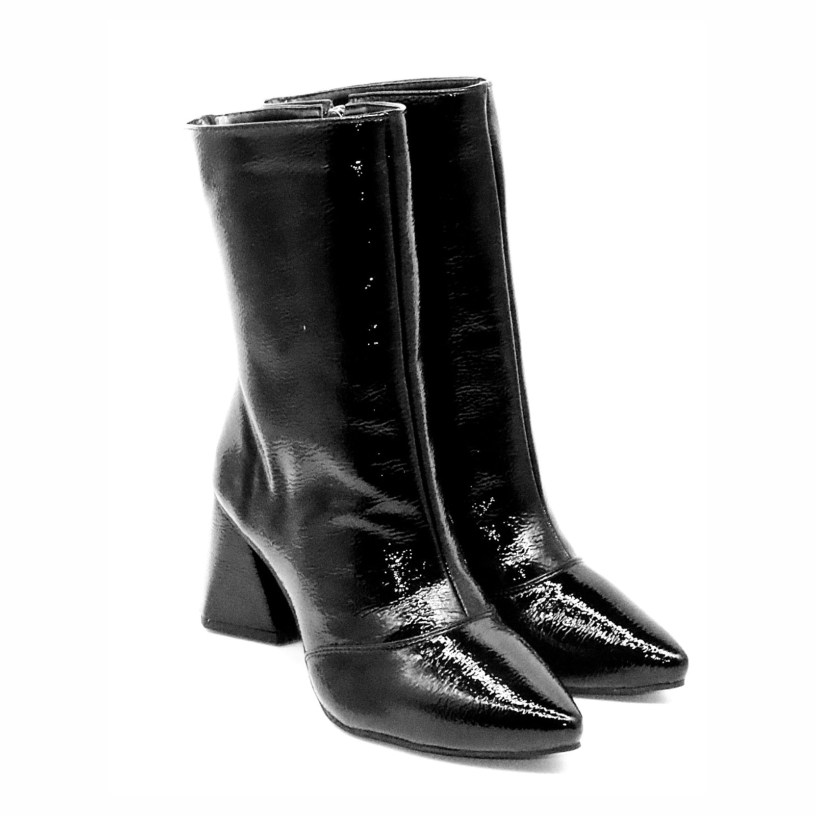 Imagem principal Bota Feminina Cano Médio Hannah Footwear 23026 Verniz Molhado Preta Hannah Footwear preto