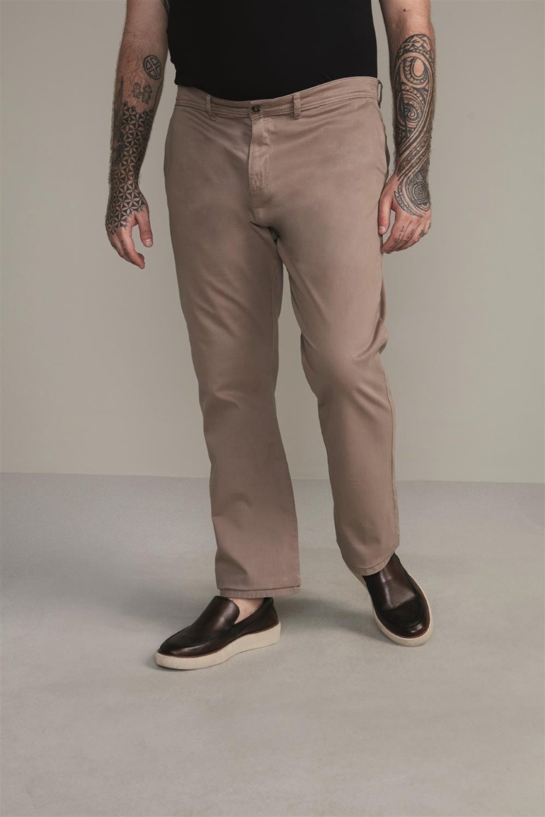 Imagem principal HIGHSTIL Calça Chino Comfort - Khaki HIGHSTIL verde oliva khaki