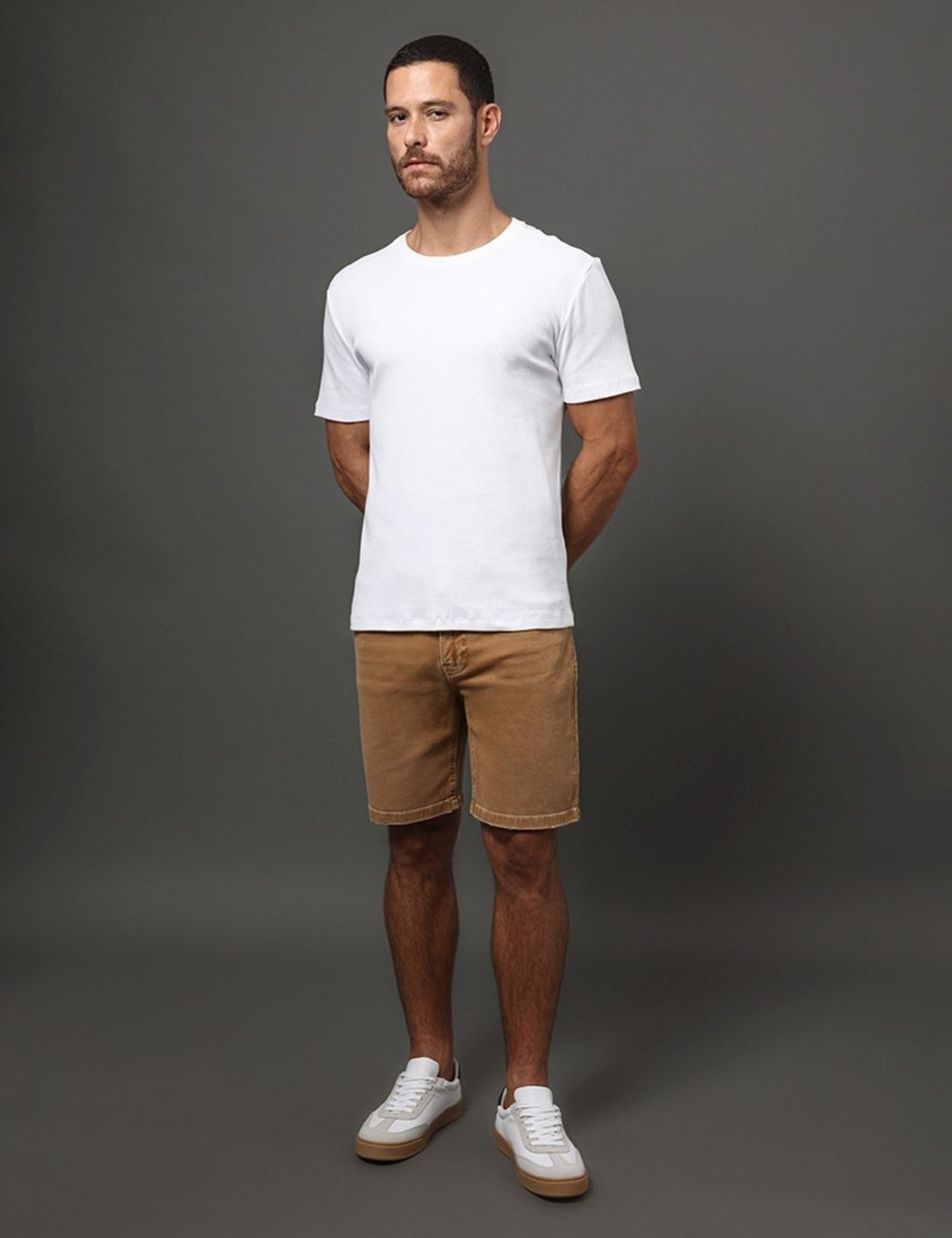 Imagem principal Bermuda Masculina Color 5 Pockets Calvin Klein Jeans - Havana Calvin Klein Jeans caramelo