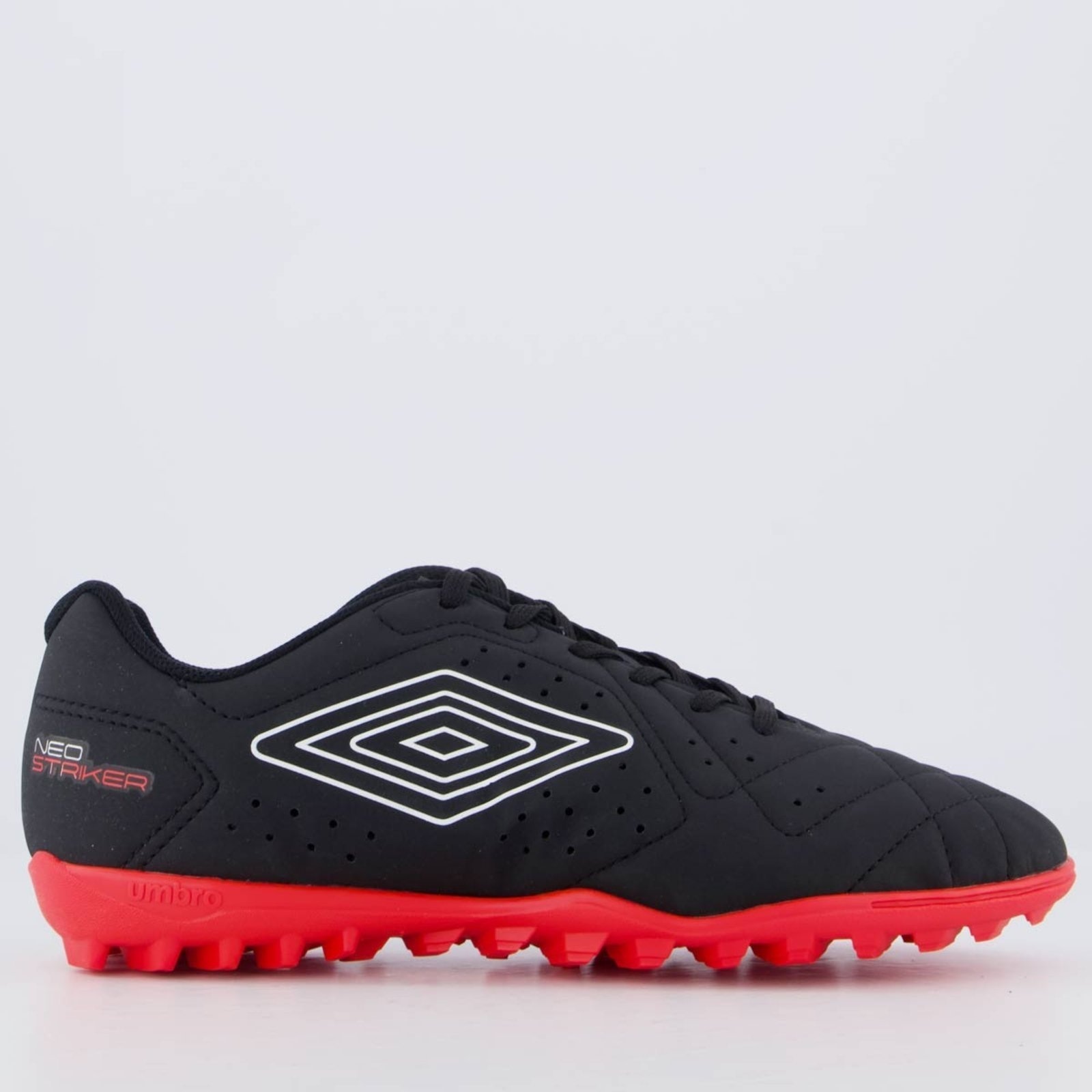 Imagem principal Chuteira Umbro Neo Striker Society I Preta e Vermelha Umbro preto