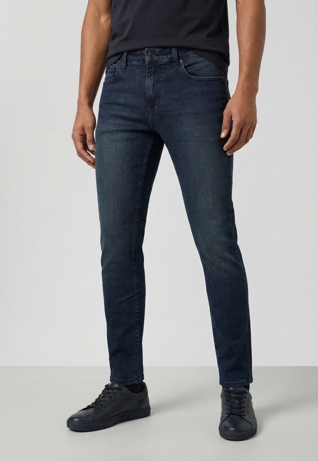 Imagem principal Calça Jeans Masculina Calvin Klein Skinny 5 Pockets Azul-Marinho Calvin Klein Jeans azul marinho