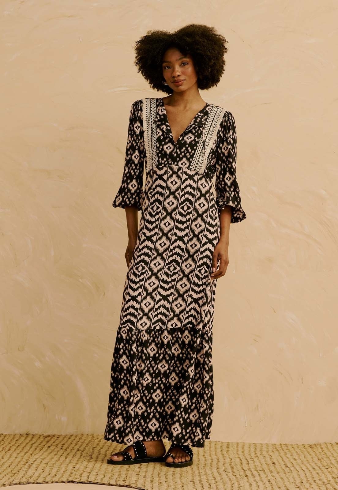 Imagem principal Vestido Midi Mix de Estampas com Mangas Estampado Uros CaCay preto