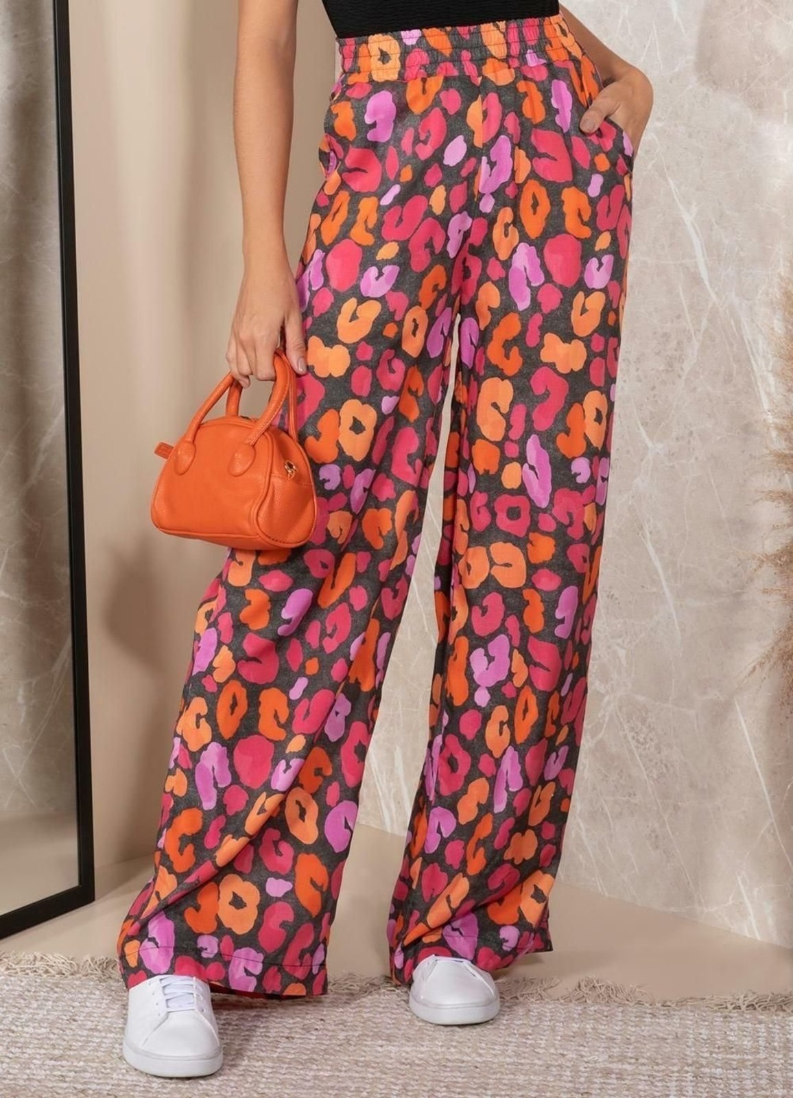 Imagem principal Calça Viscose Plana Onça Colorida Colorido Quintess preto