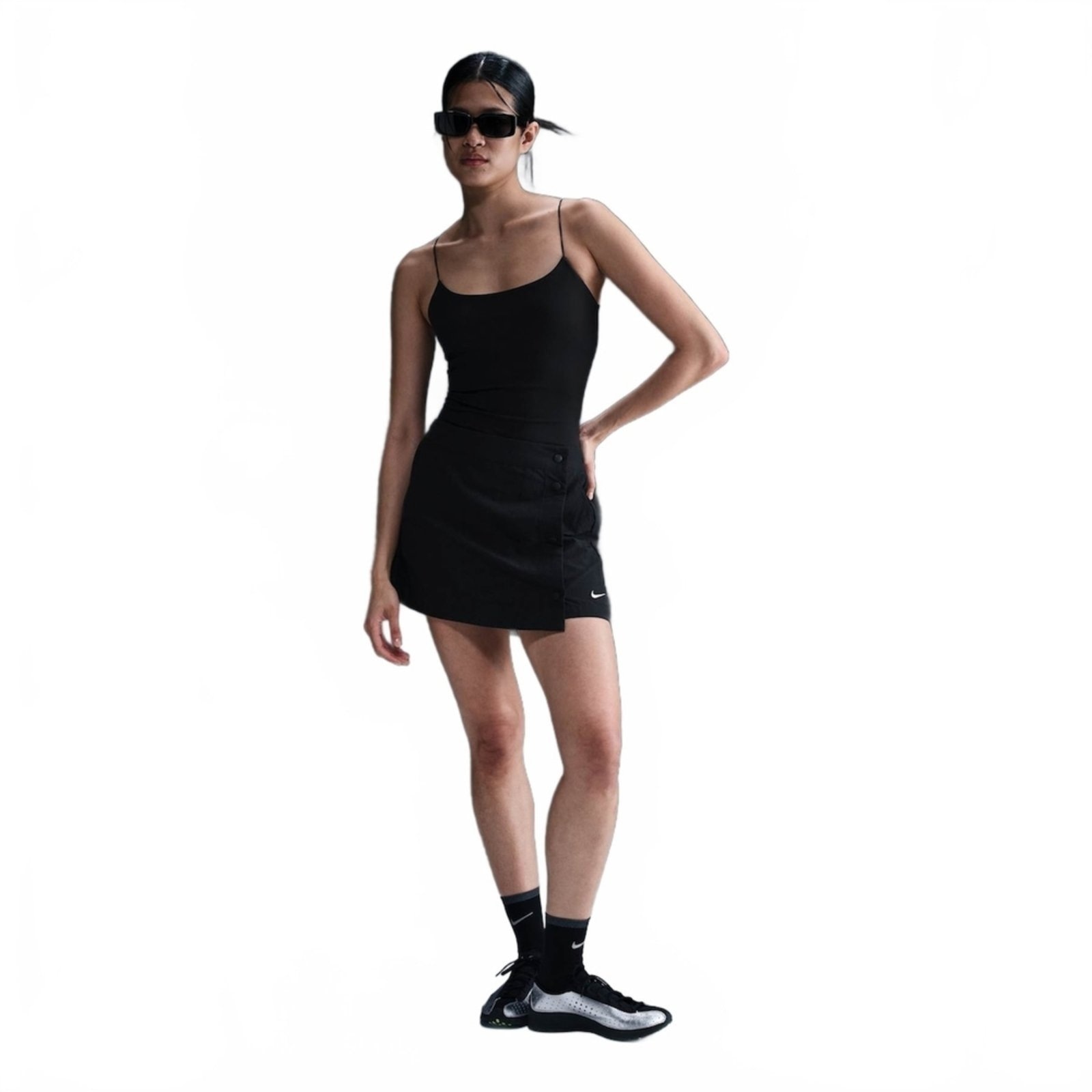 Imagem principal Saia Nike Sportswear Essential Woven Feminina Nike preto