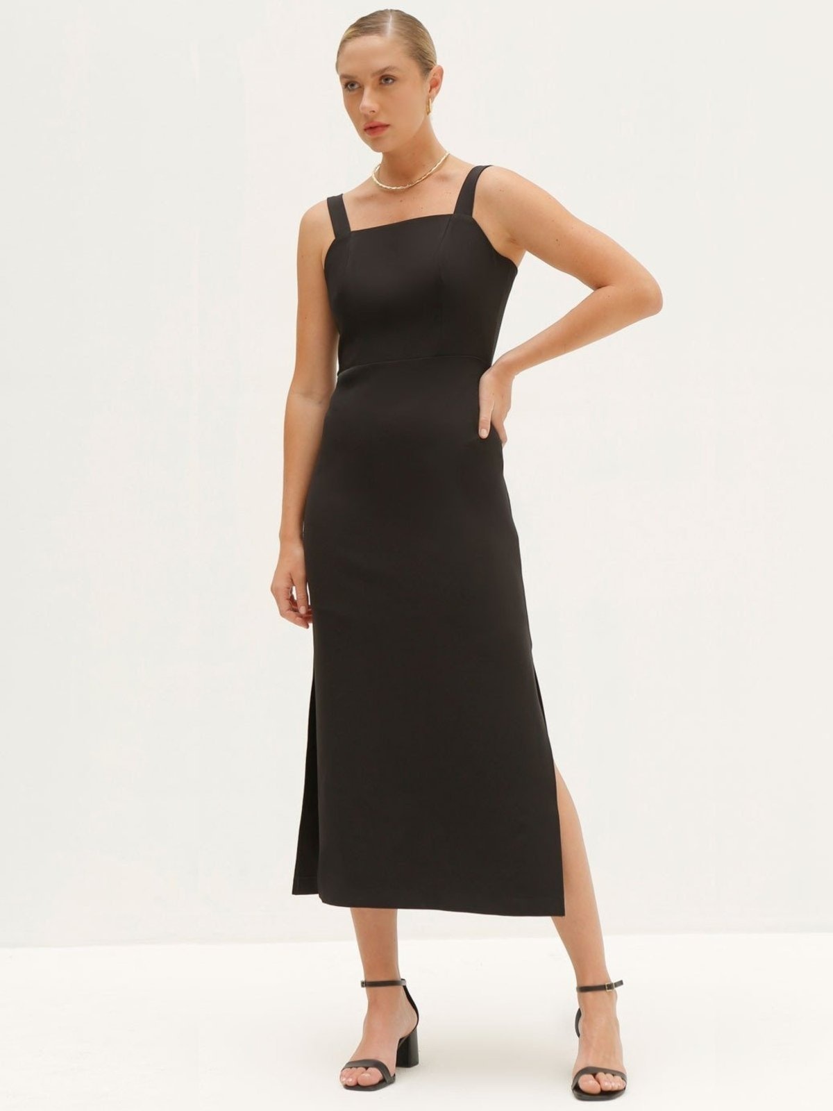 Imagem principal Vestido Tubinho Longuete Rosilda Principessa preto