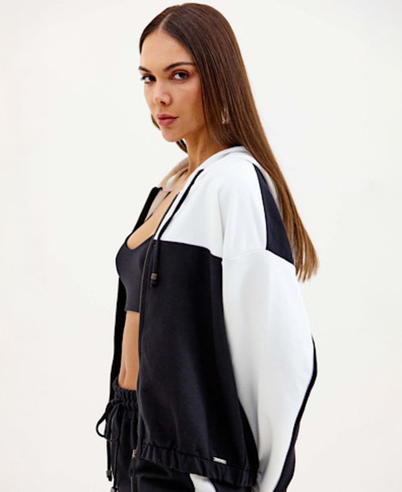 Imagem principal Jaqueta com Capuz Triton Triton preto