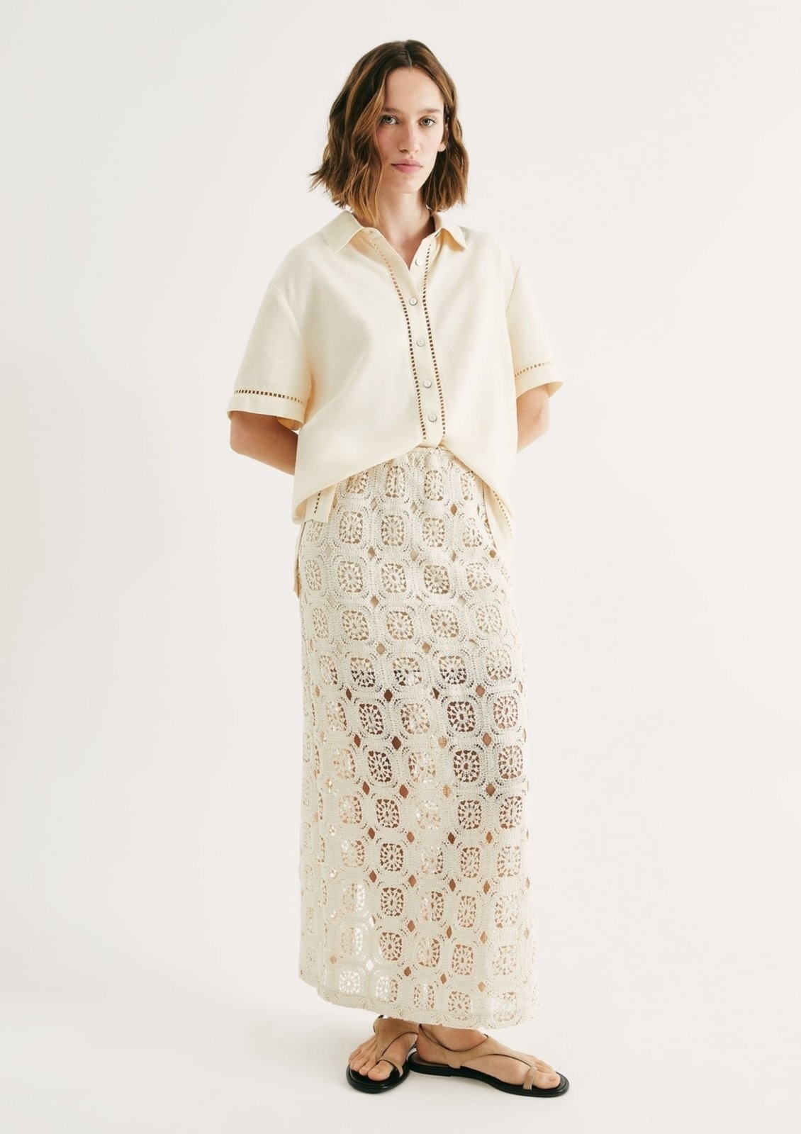 Imagem principal Saia Midi Cintura édia Em Crochê Hering off-white