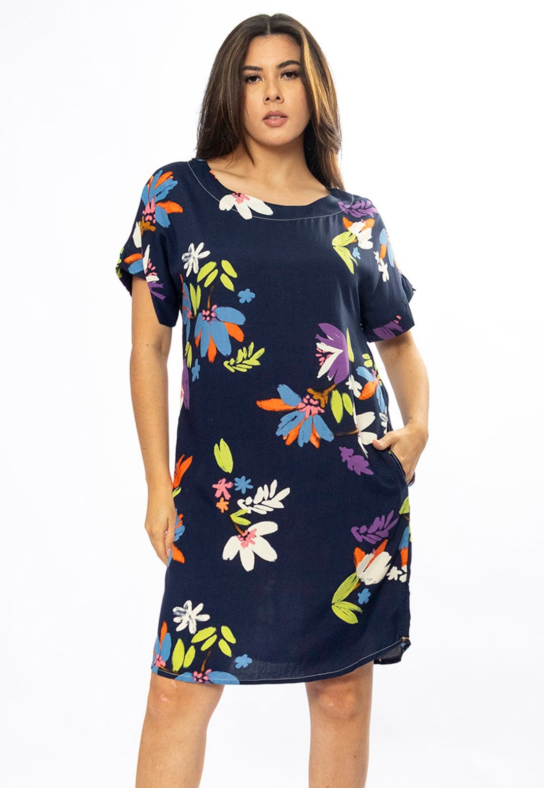 Imagem principal Vestido Curto Cabanafree Viscose com Bolso Estampa Festa das Flores Azul Cabanafree estampado/roxo/verde azul