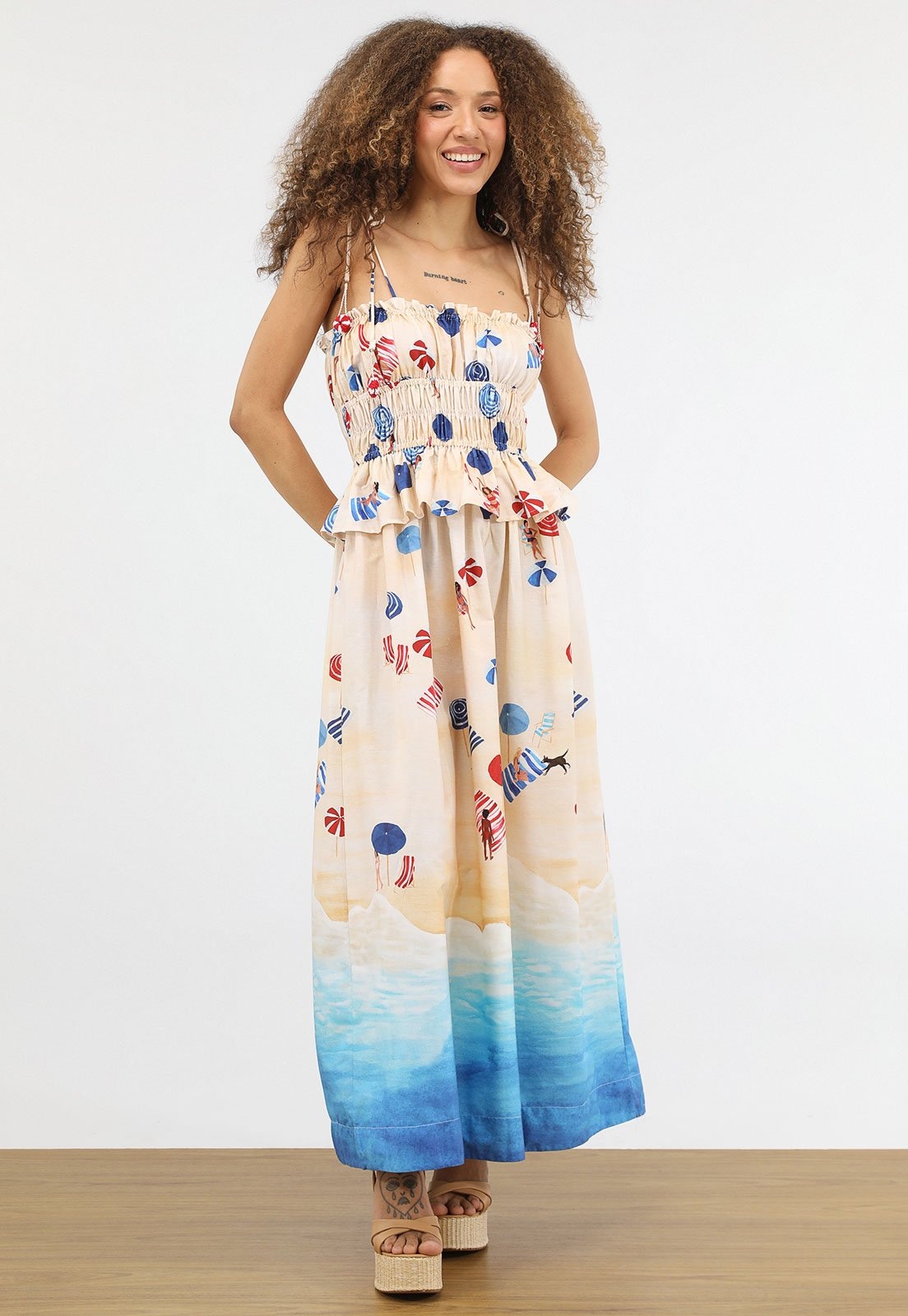 Imagem principal Vestido Feminino FARM Longo Estampa Praia FARM bege