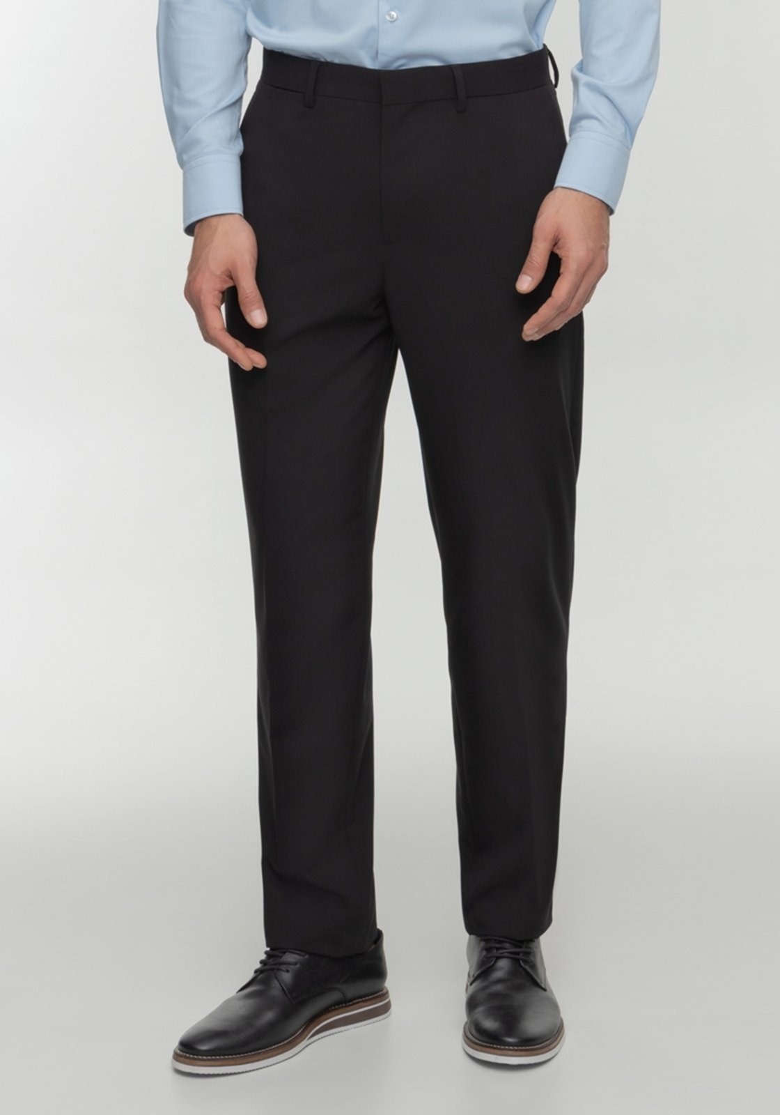 Imagem principal Calça Hangar 33 Masculina Com Bolsos E Passantes No Cós Easy Fit Hangar 33 preto