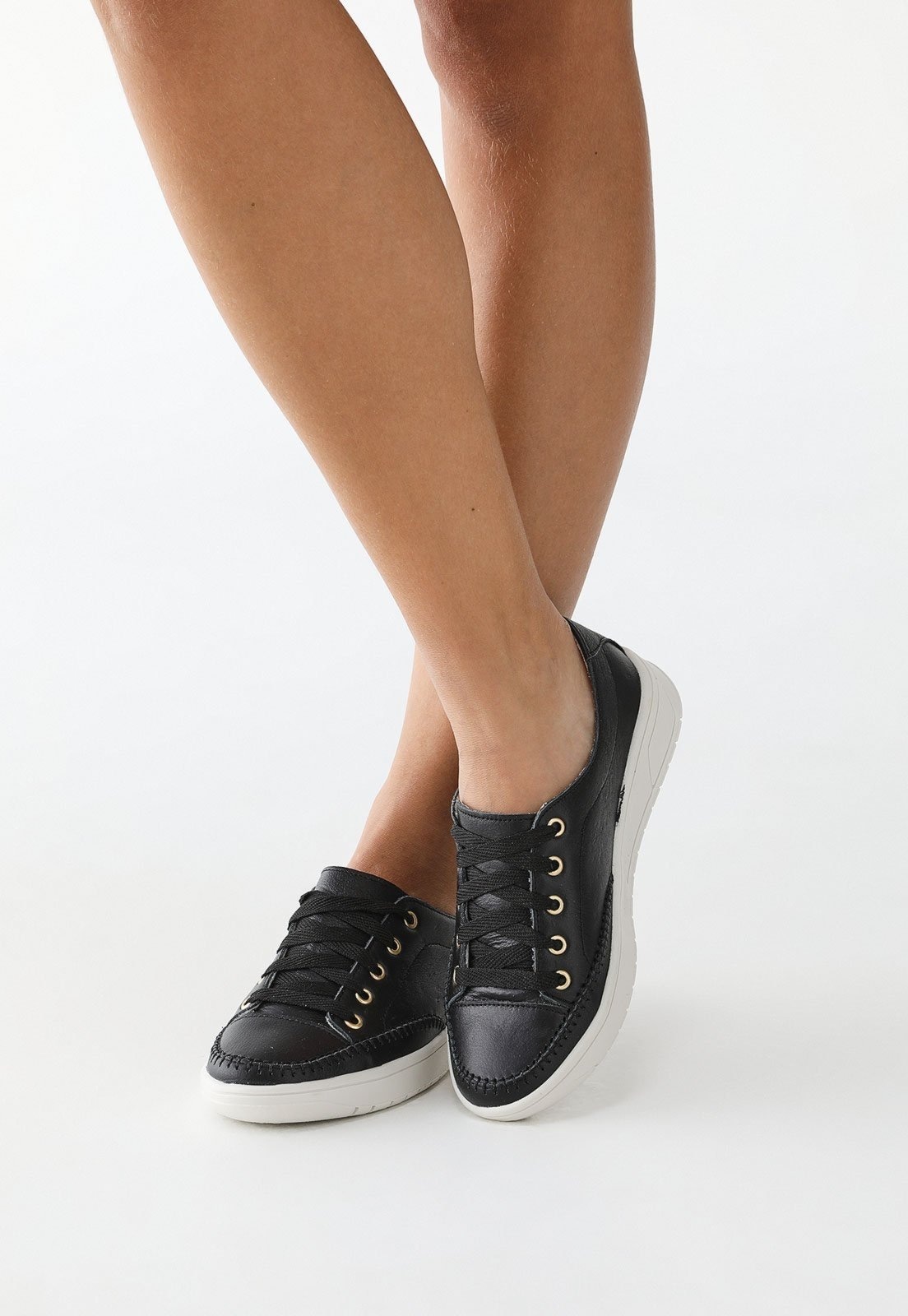 Imagem principal Tênis Casual Feminino Cadarço em Couro ROMEU E JULIETA SHOES preto