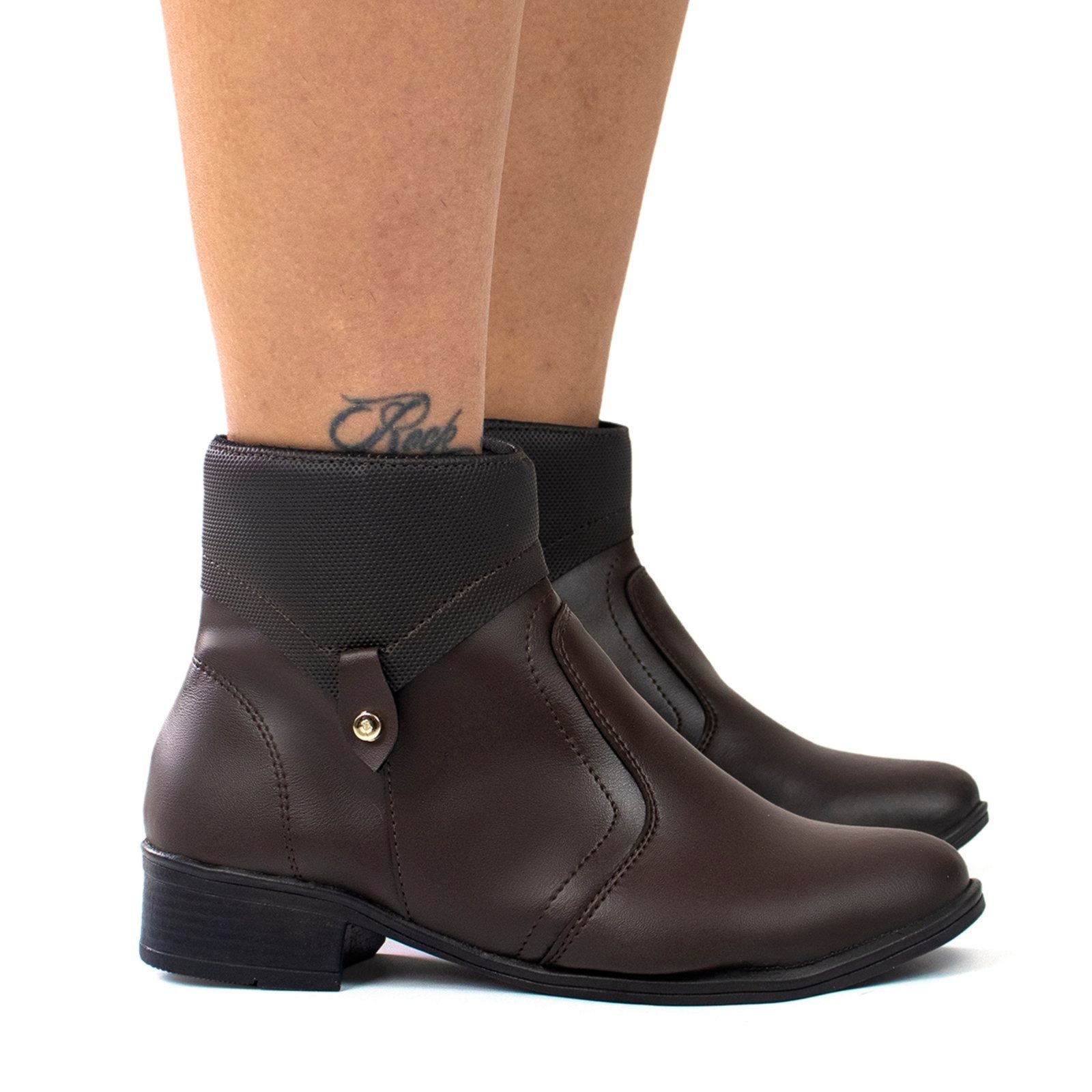 Imagem principal Bota Feminina Cano Curto Salto Baixo Lisa Confortável Moda ÉPICO CALÇADOS café