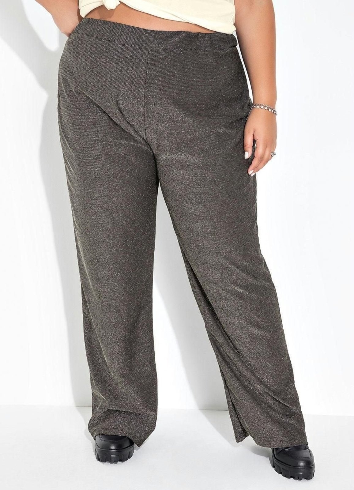 Imagem principal Calça Wide Leg Com Brilho Plus Size Marguerite prata