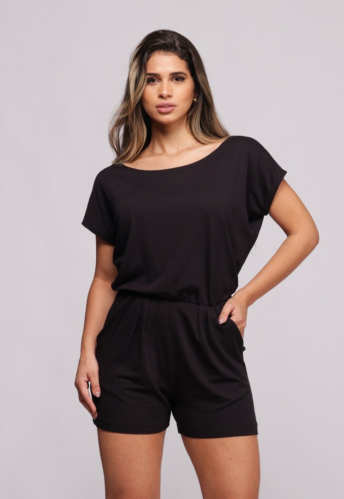 Imagem principal Macaquinho Decote Canoa B’Bonnie Mila B'Bonnie preto