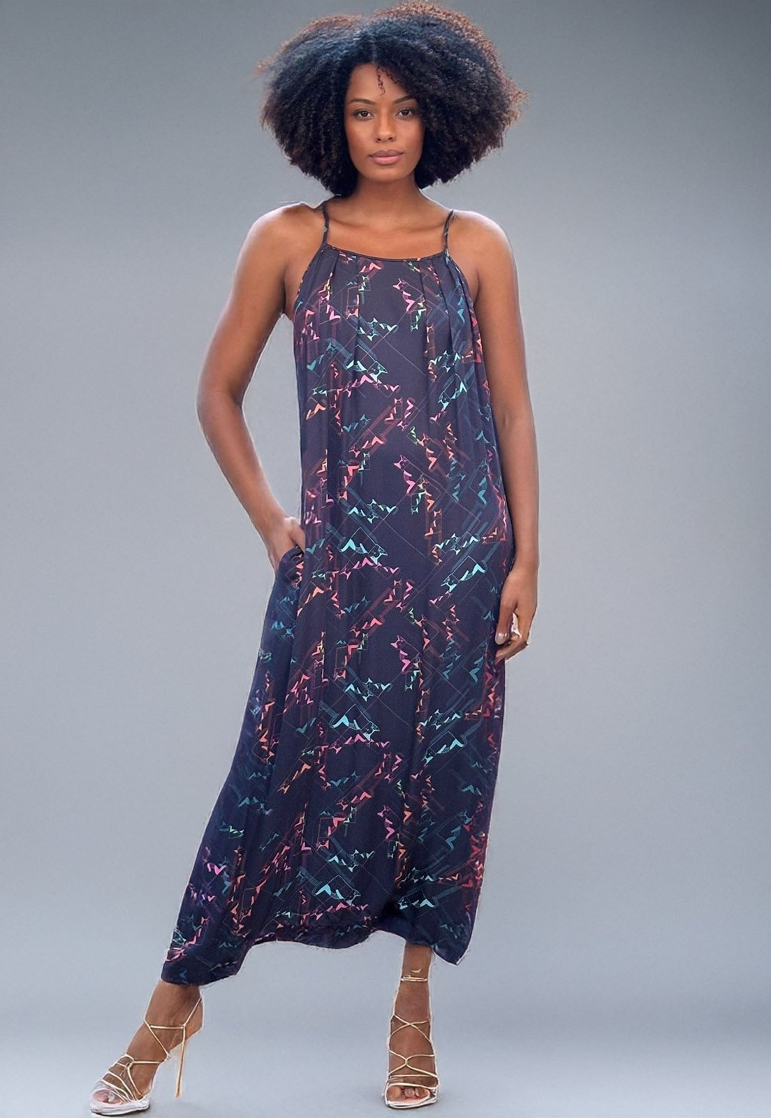 Imagem principal Macacão Saruel Amazonia Vital Solto Bilbao Nebula Amazonia Vital amarelo/azul/estampado/lilás/pink