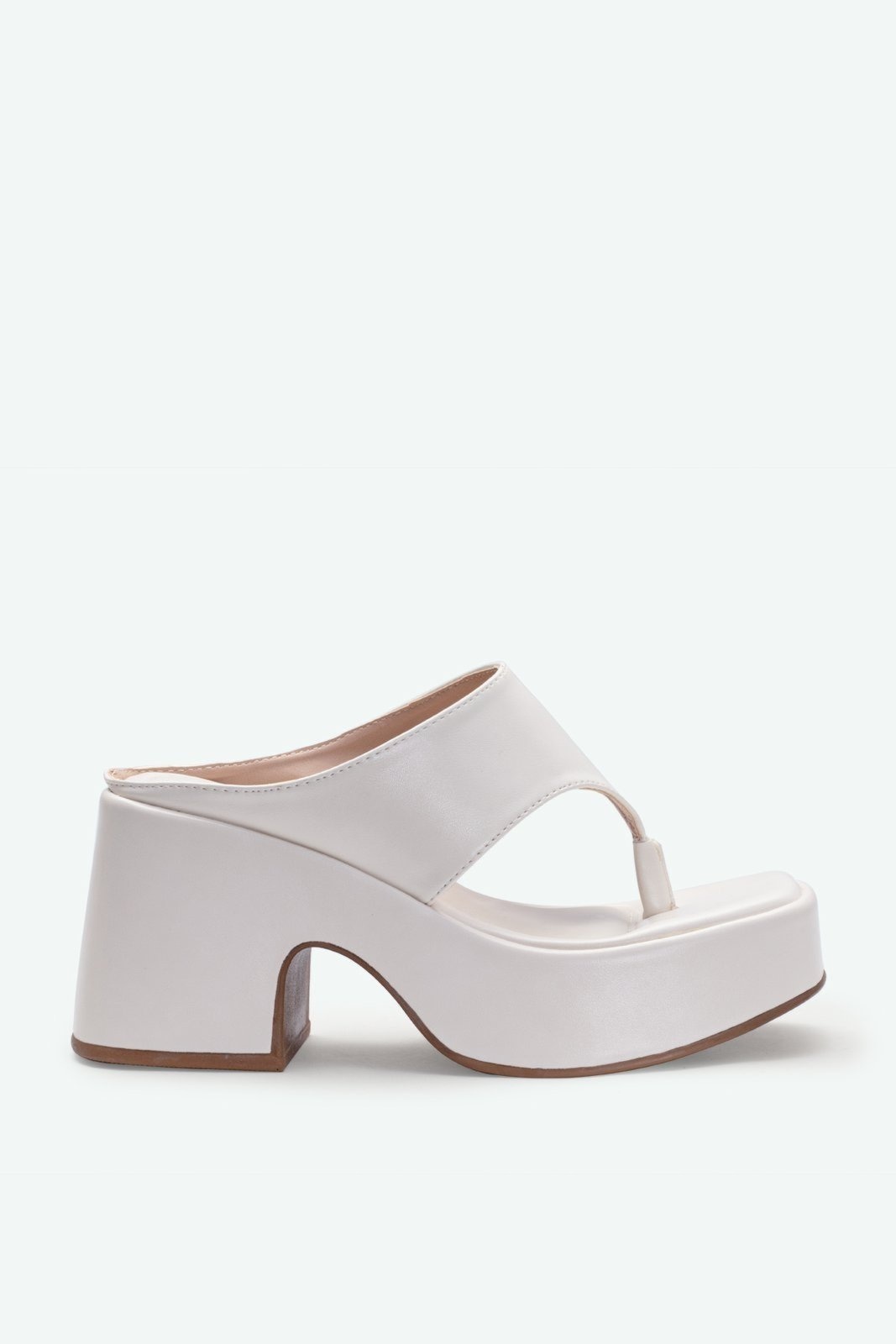 Imagem principal Tamanco Deby Off White Suzana Santos off-white white