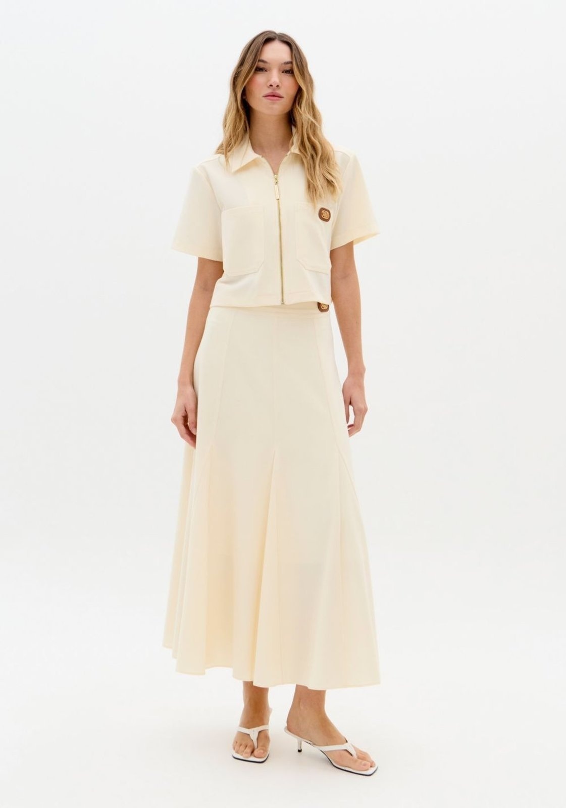 Imagem principal Saia Super Midi Com Nesgas Sport Easy bege