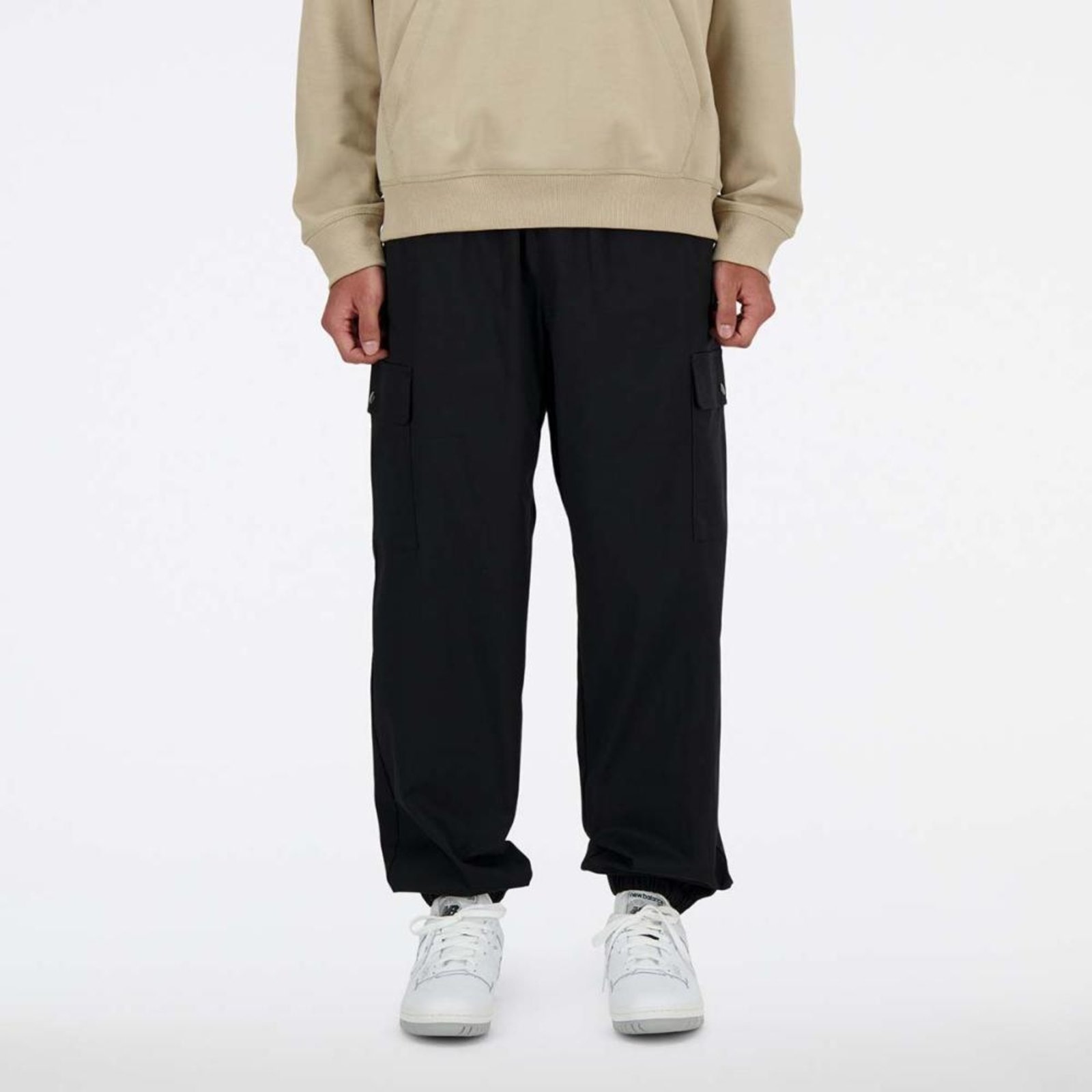 Imagem principal Calça New Balance Icon Twill Cargo Masculina New Balance incolor