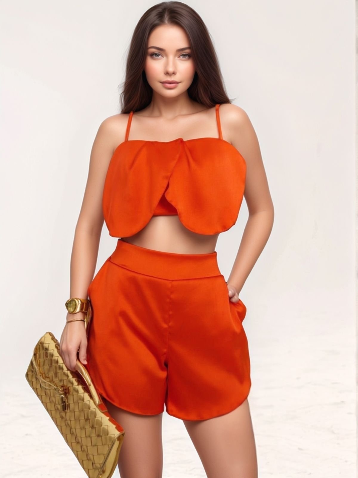 Imagem principal Conjunto Divina Gata Cropped Shorts Cetim DIVINA GATA laranja