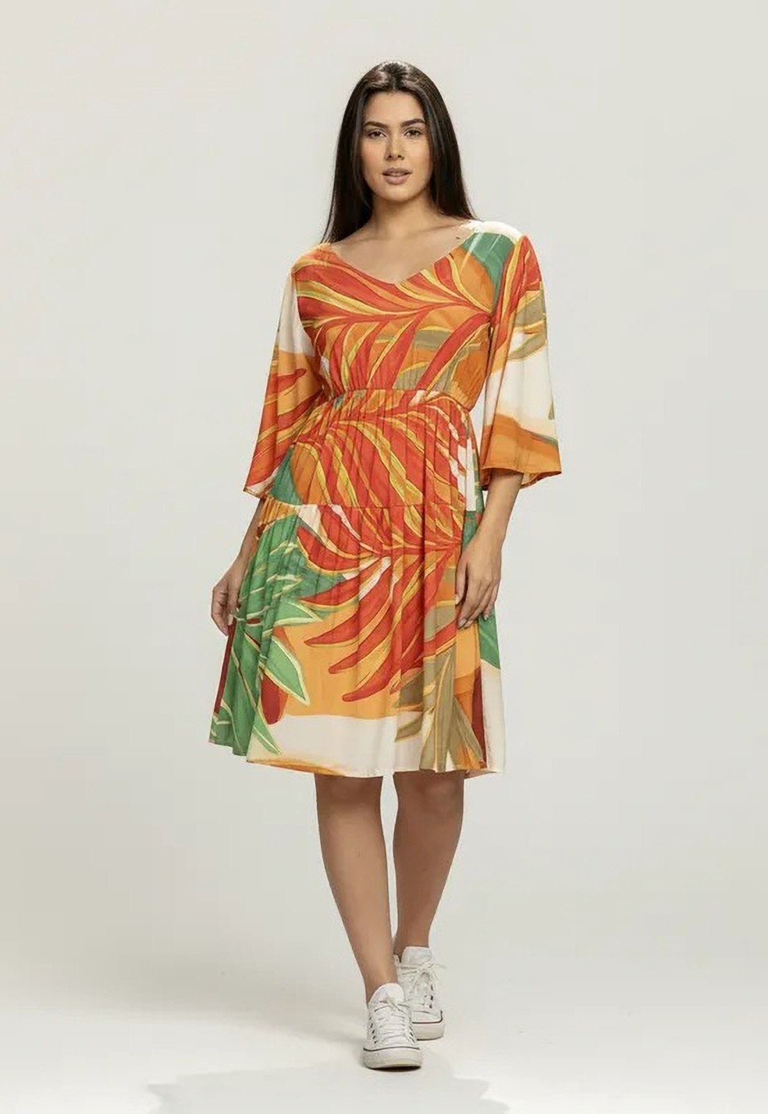 Imagem principal Vestido CabanaFree Curto Plano com Manga e Camadas Estampa Jardim do Sol Cabanafree estampado