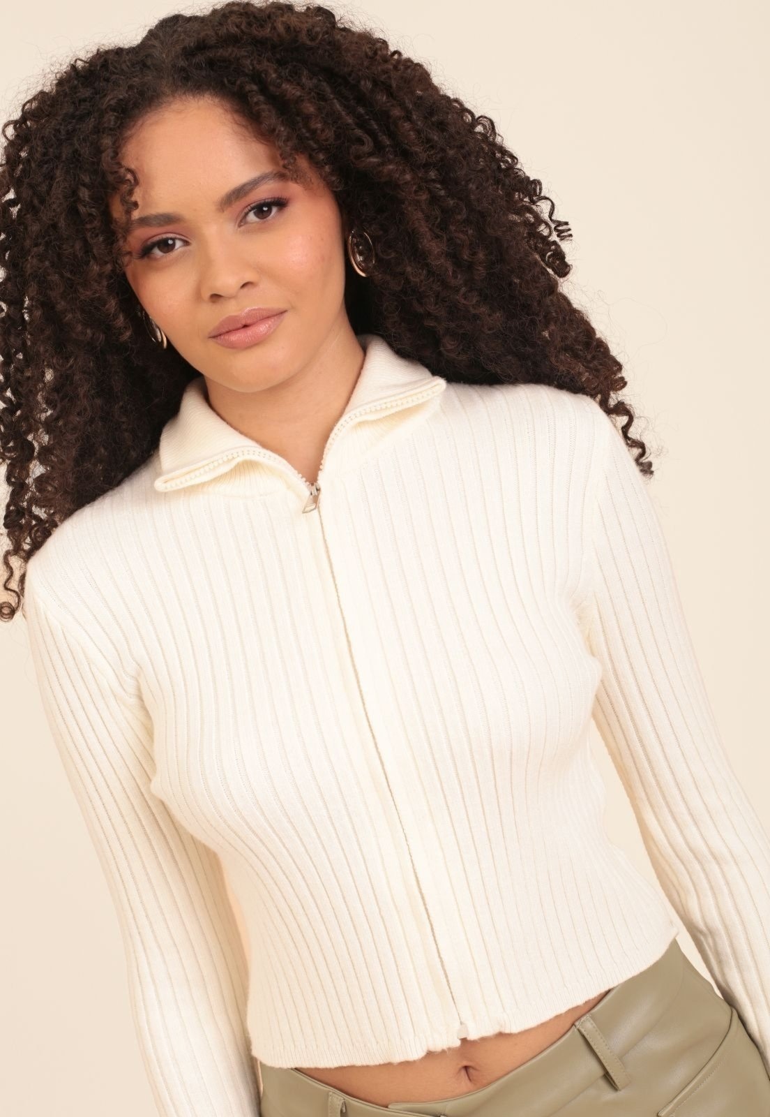 Imagem principal Blusa Pop Me Tricô Canelado Gola Polo Zíper Off-White Pop Me off-white white