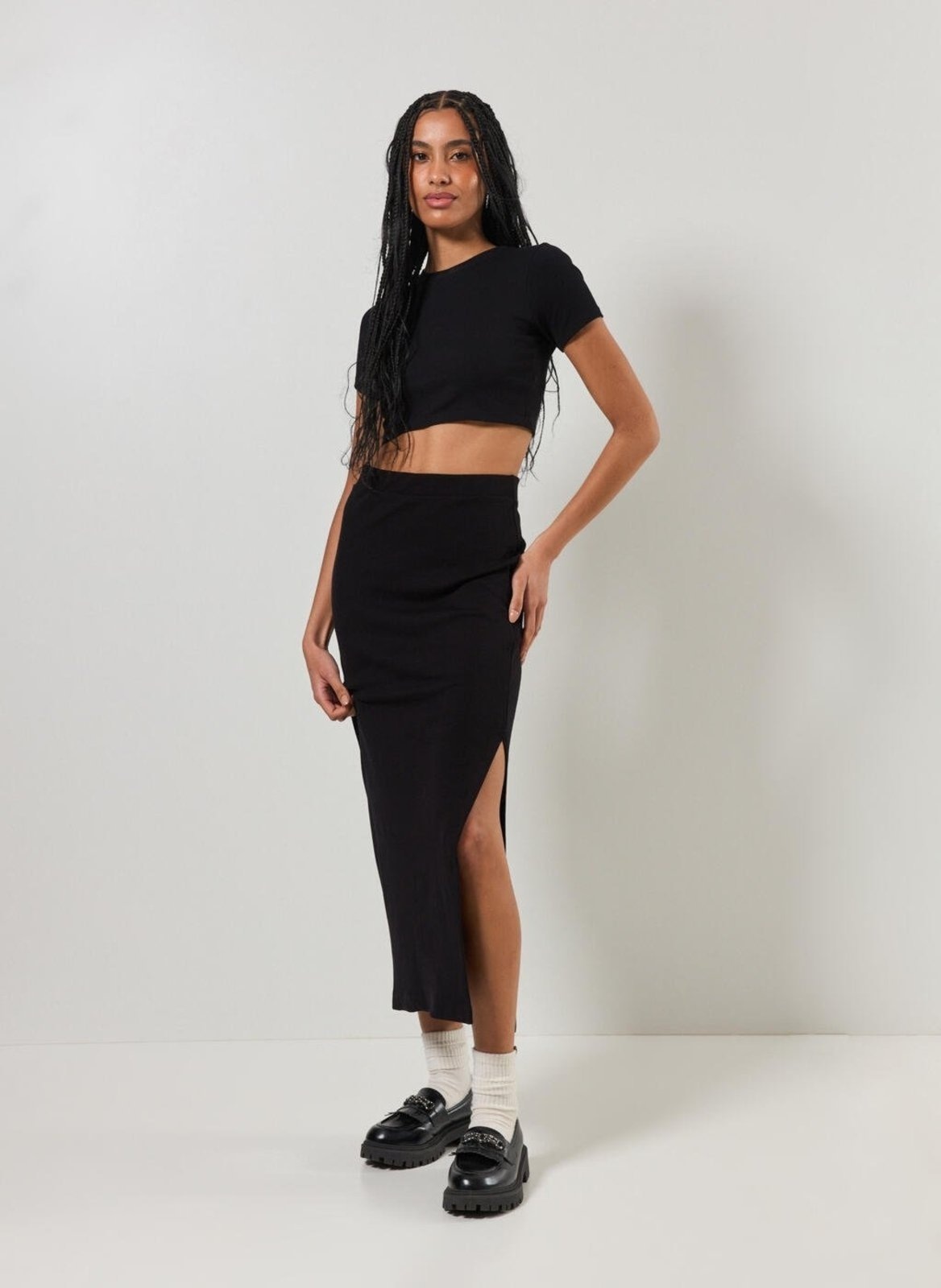 Imagem principal Saia Midi Em Malha Canelada Com Fenda Youcom preto