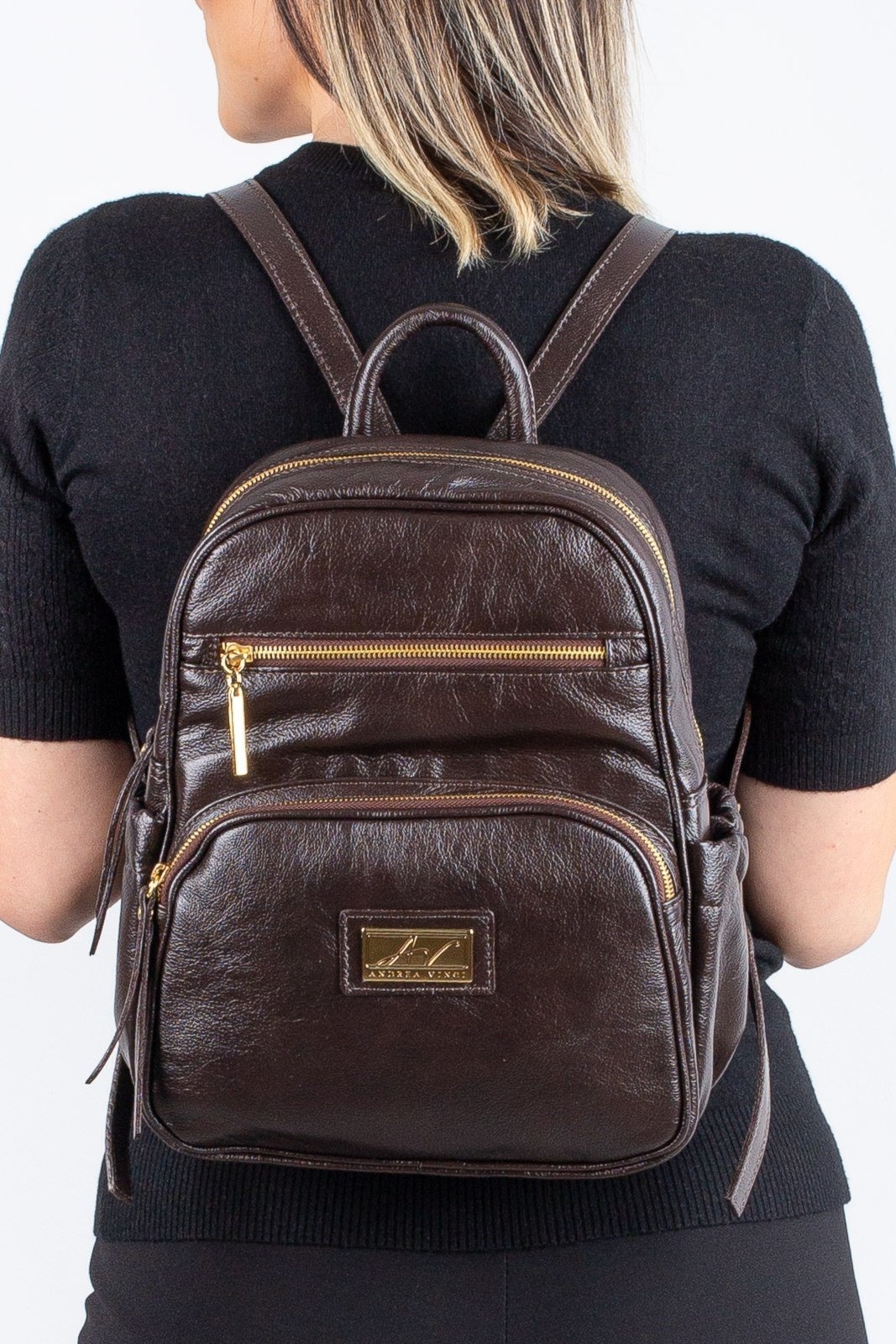 Imagem principal Mochila pequena de couro liso Zoey - Café Andrea Vinci preto