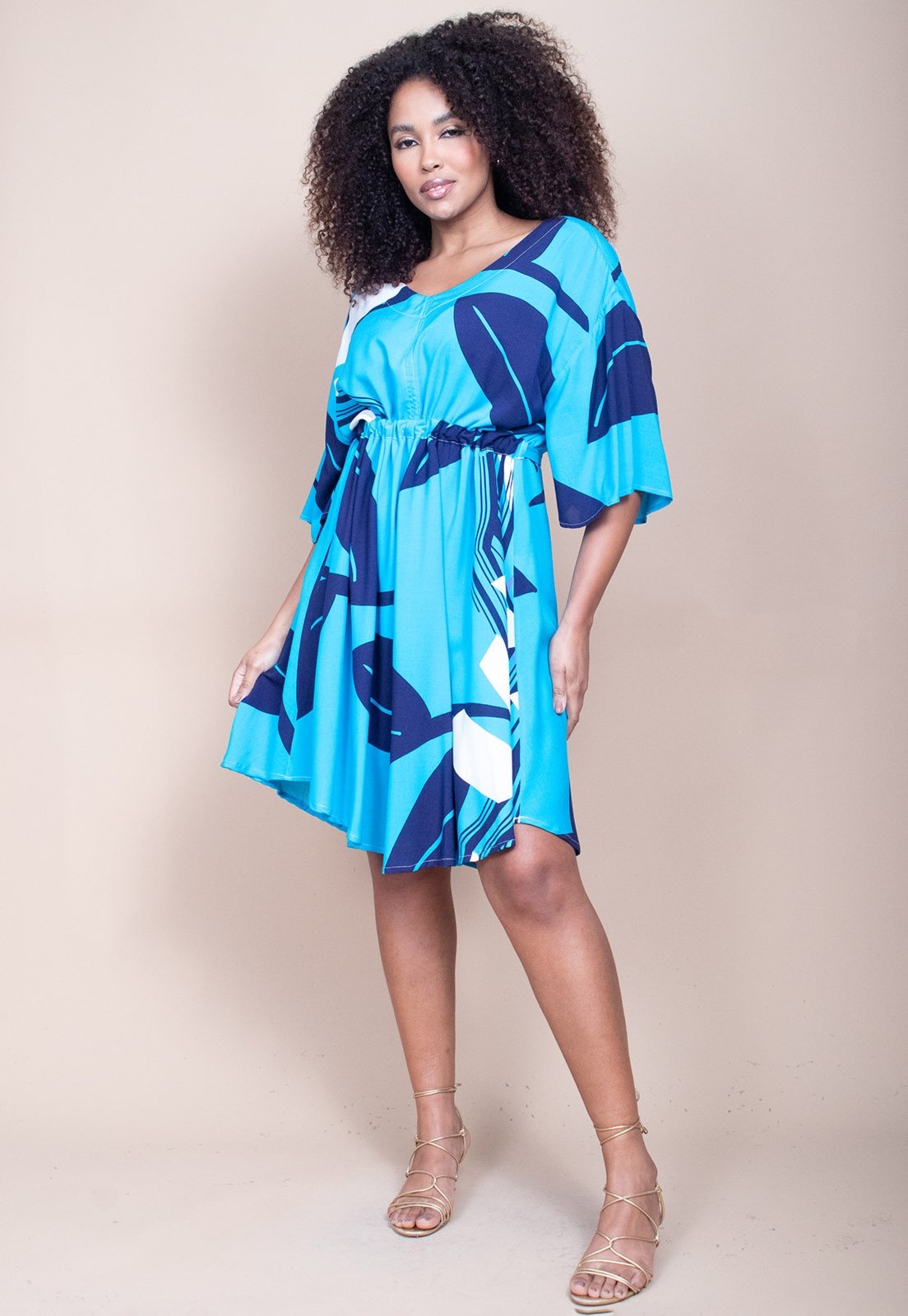 Imagem principal Vestido Curto CabanaFree Caaxixá Viscose com Cordão na Cintura Estampa Imbé Blue Cabanafree azul/estampado blue