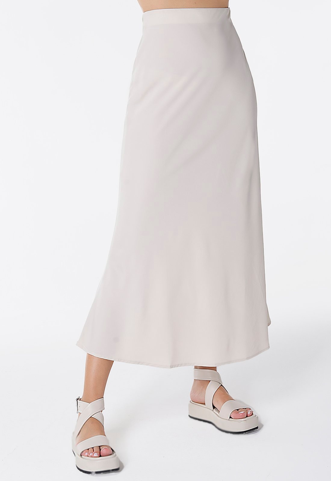 Imagem principal Saia Longa de Cetim Evasê com Elastano SOB bege