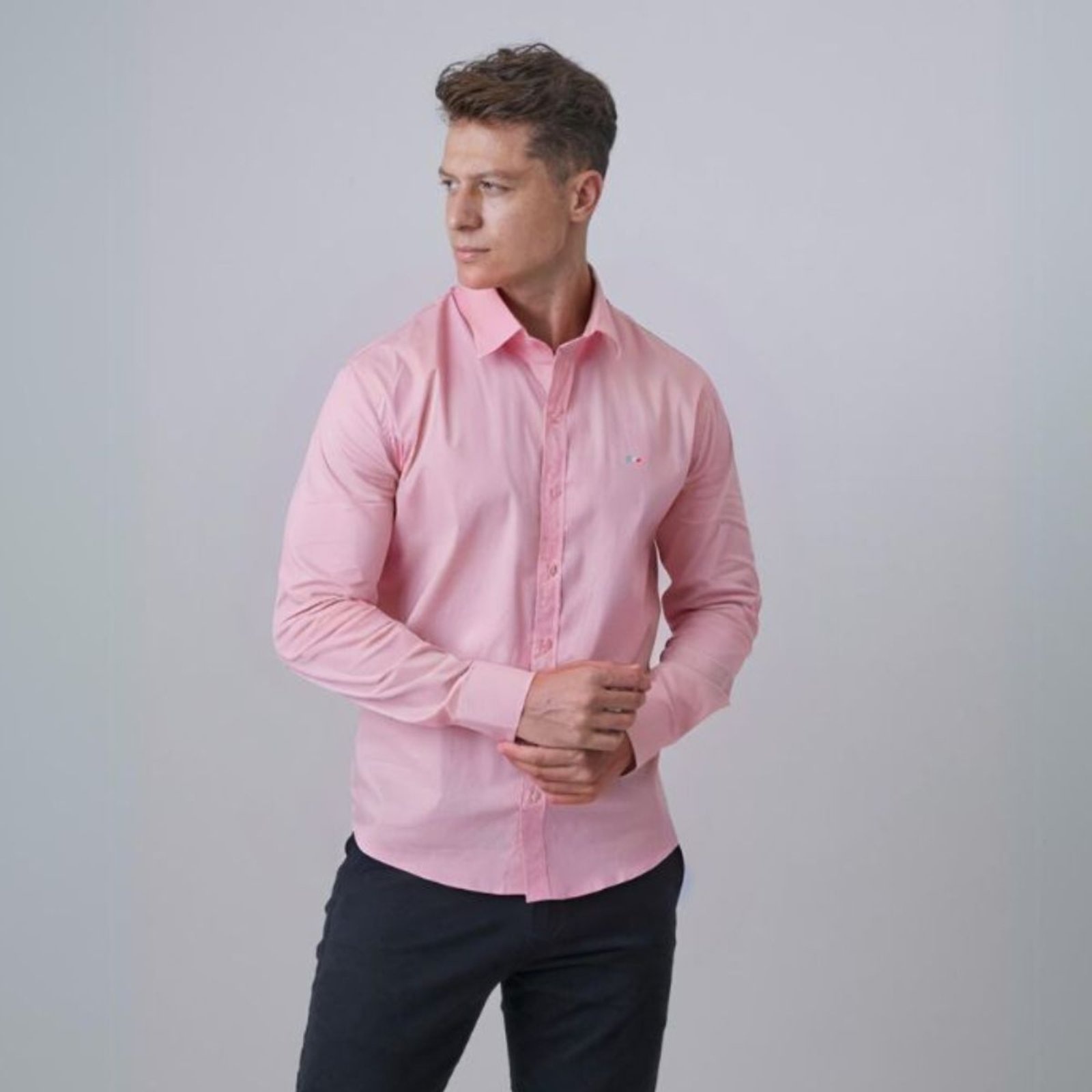Imagem principal Camisa Social Masculina Vih Triny Itália Premium Slim Fit Manga Longa Vih Triny rosa