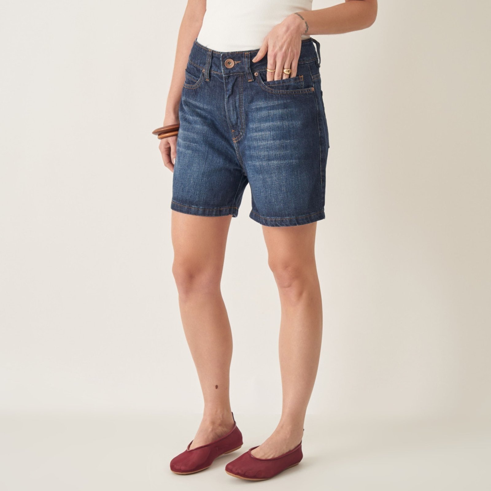 Imagem principal Bermuda Jeans Cintura Alta Azul Escuro Bloom azul marinho