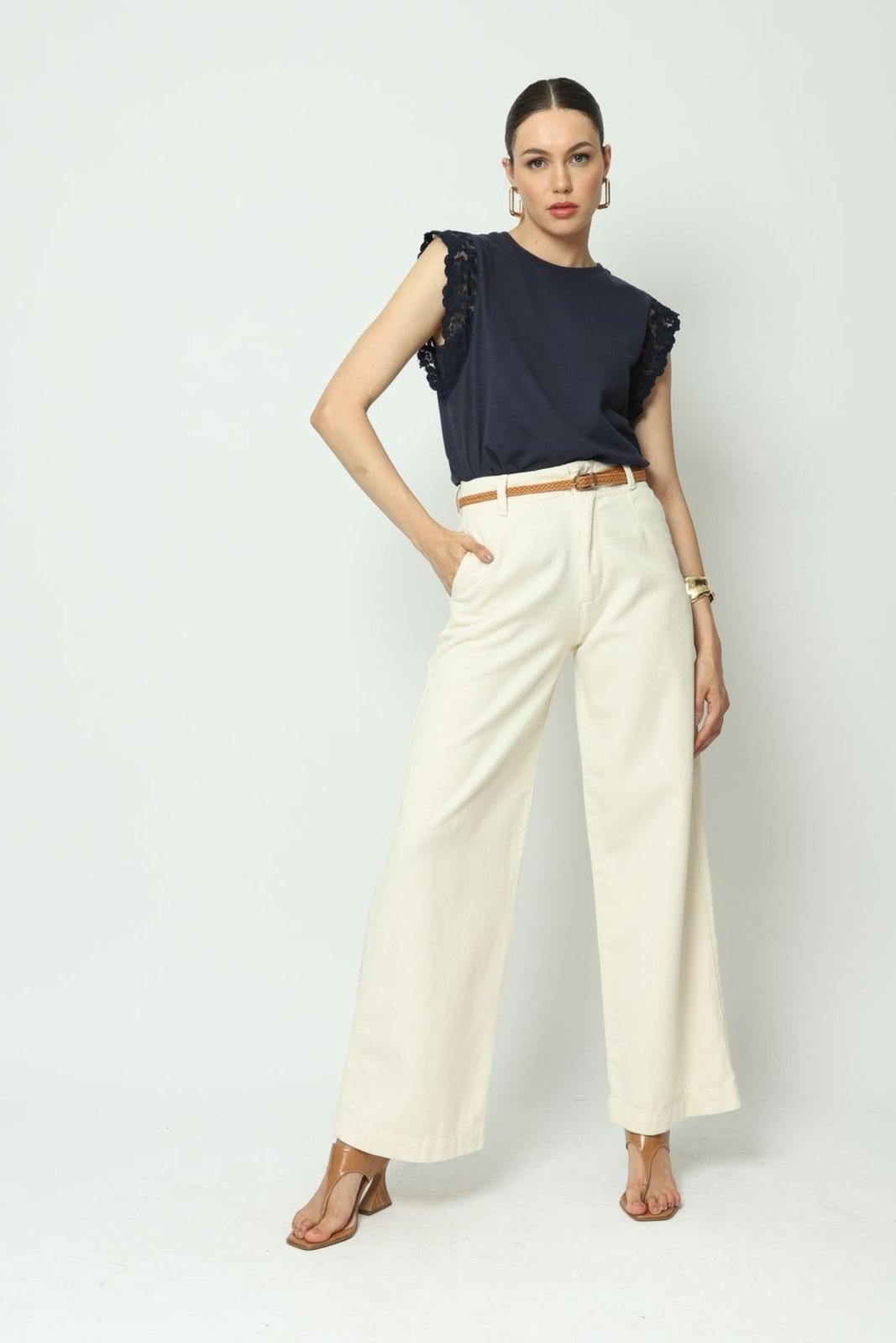 Imagem principal Calça Sarja Reta Alfaiataria Natural Gazzy bege natural