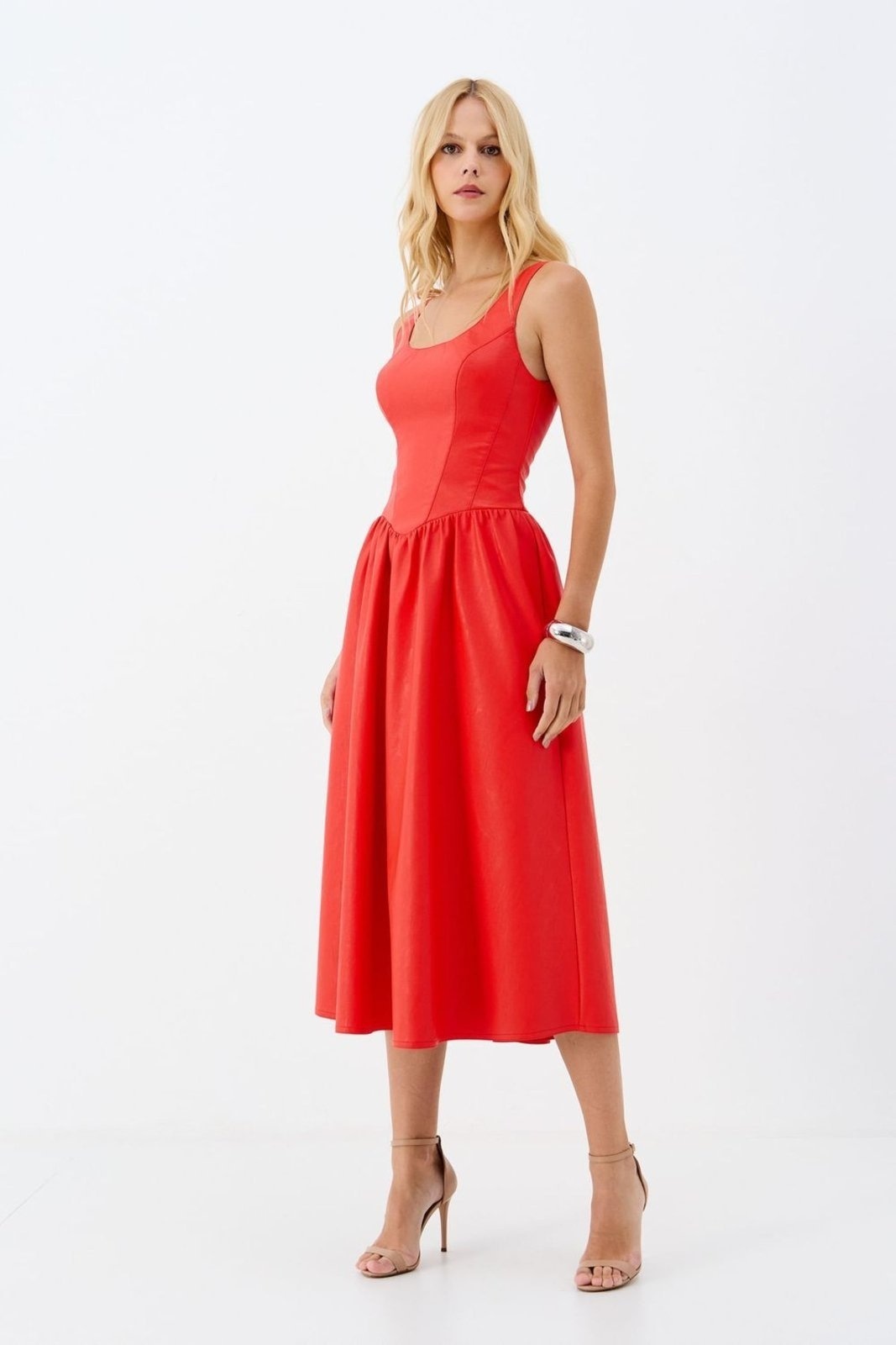 Imagem principal Vestido Midi PU Saia Fluida ACT FEMININO preto