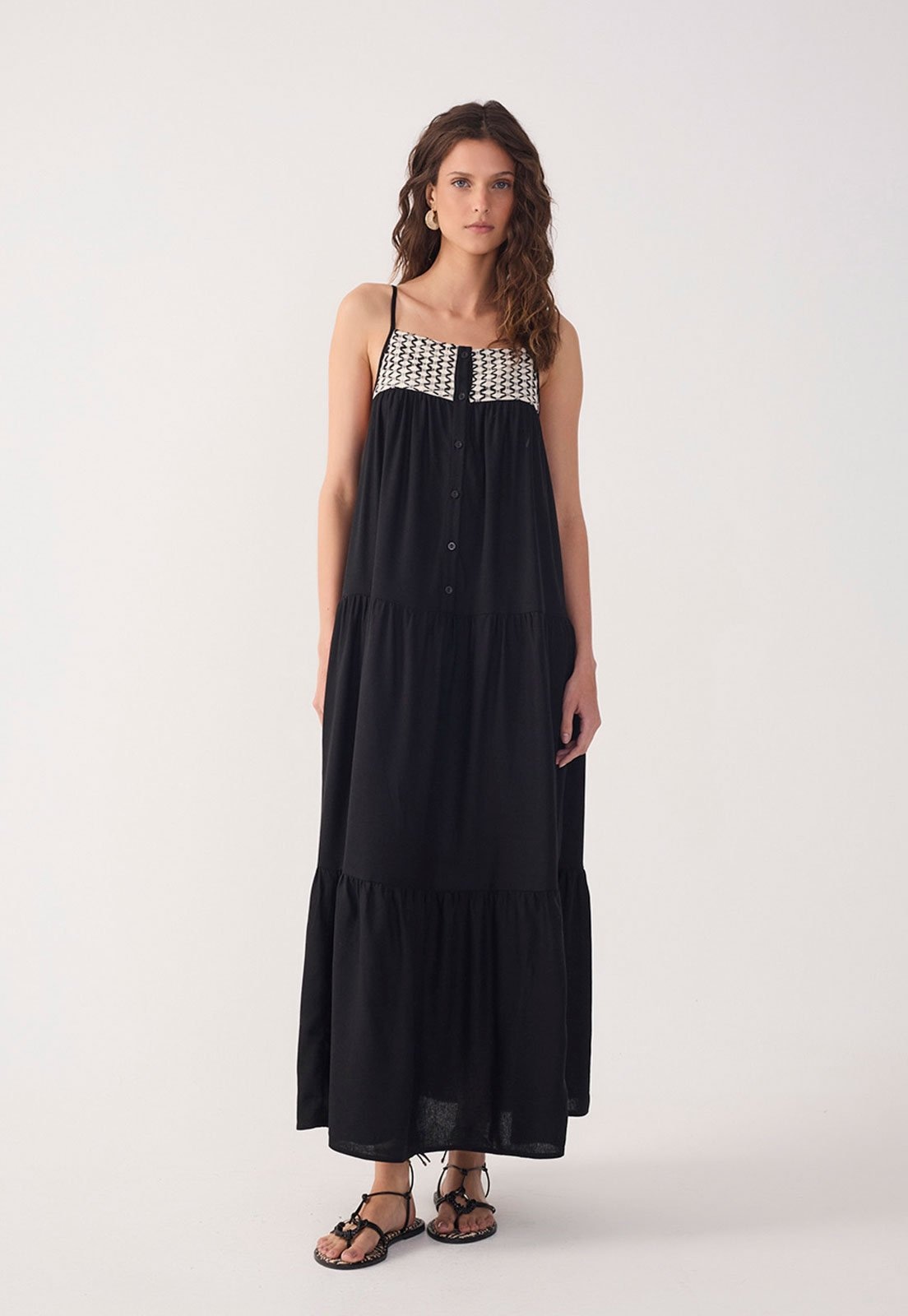 Imagem principal Vestido Feminino Dress To Cropped Linho Pala Bordada Dress to preto