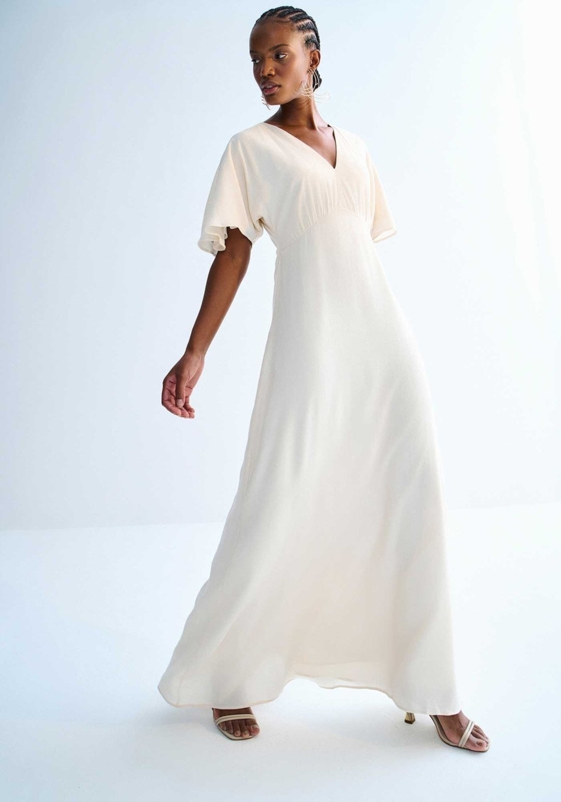 Imagem principal Vestido Longo em Viscose Texturizada com Manga Flare Lez a Lez off-white
