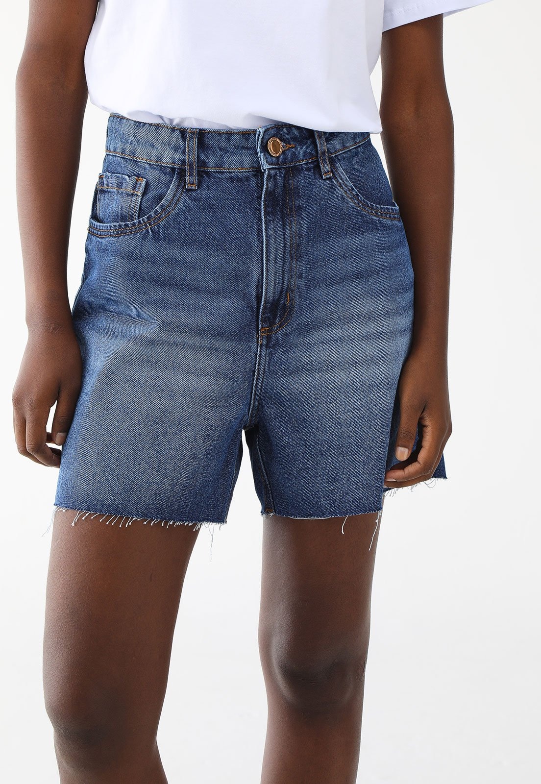 Imagem principal Bermuda Jeans Lança Perfume Mom Barra Destroyed Lança Perfume azul