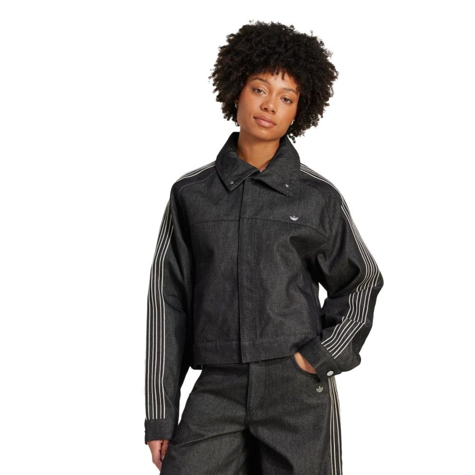 Imagem principal Premium Essentials Denim Jacket adidas Originals Preto Adidas preto denim
