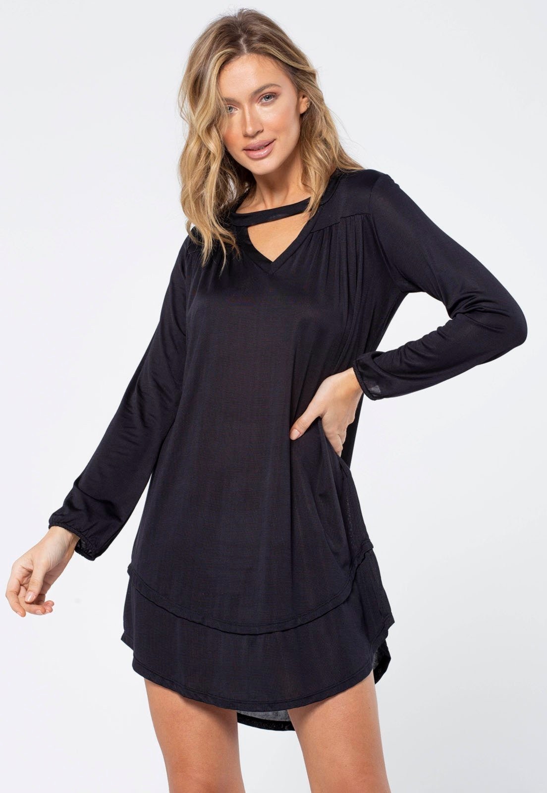 Imagem principal Vestido Curto Amazonia Vital Malha Manga Longa Amazonia Vital preto