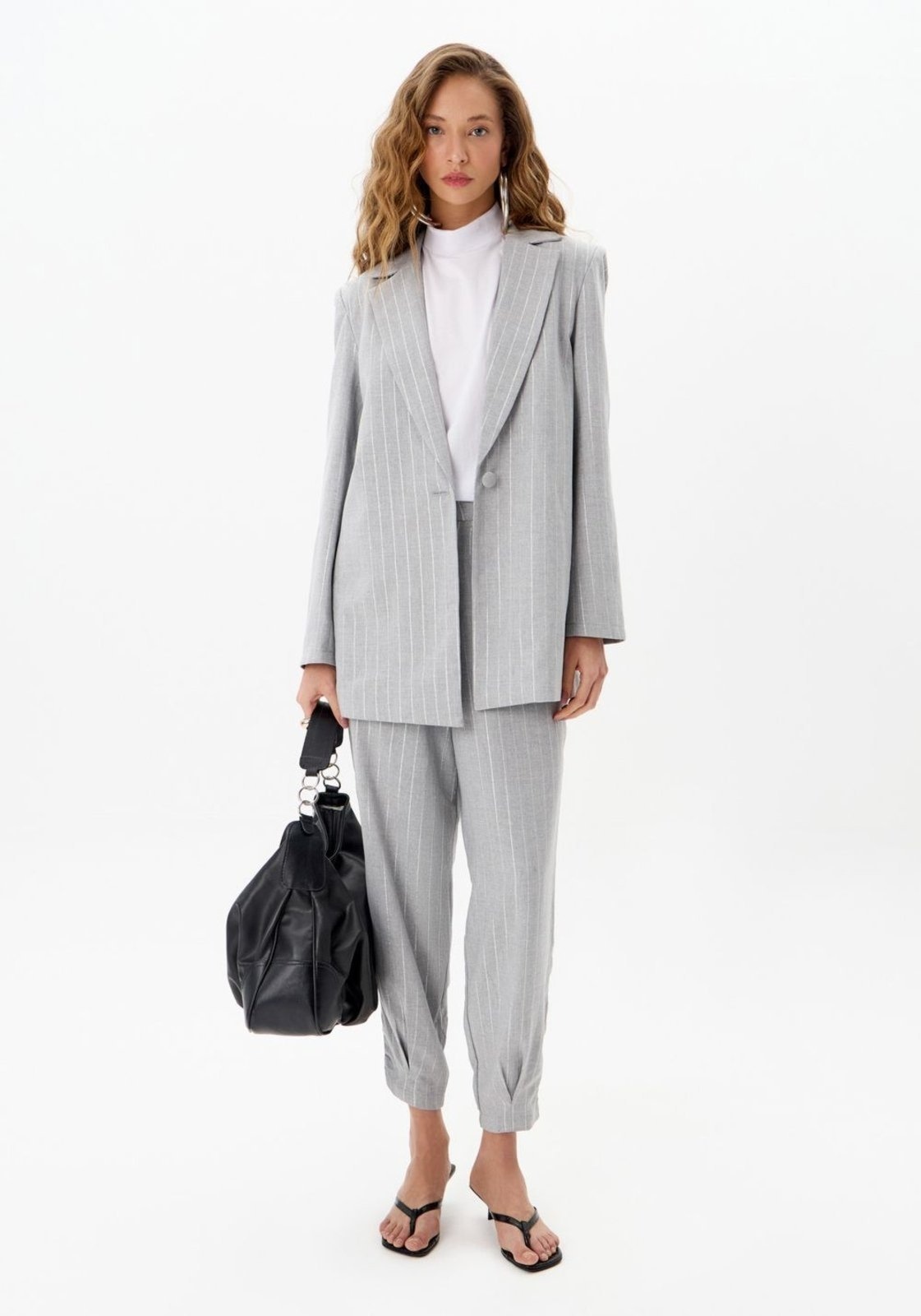 Imagem principal Calça Balloon Alfaiataria Risca de Giz My Favorite Things verde