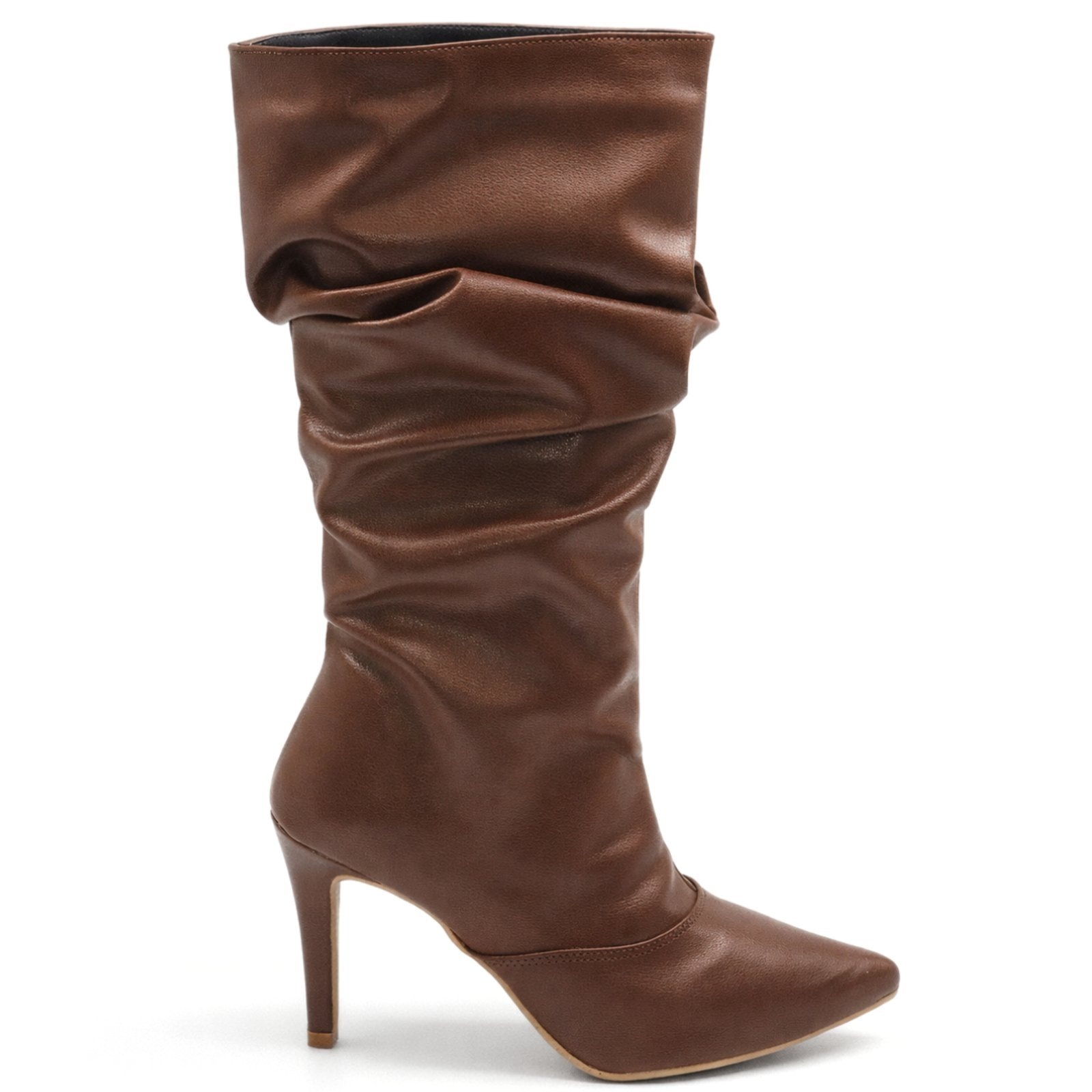 Imagem principal Bota Feminina Cano Enrugada Salto Fino Clássica Conforto e Estilo 1714 Cacau Hannah Footwear marrom