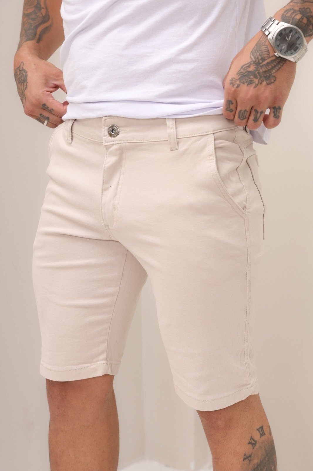 Imagem principal Bermuda Masculina Jeans Loka Creme de Sarja Jeans Loka bege/cáqui