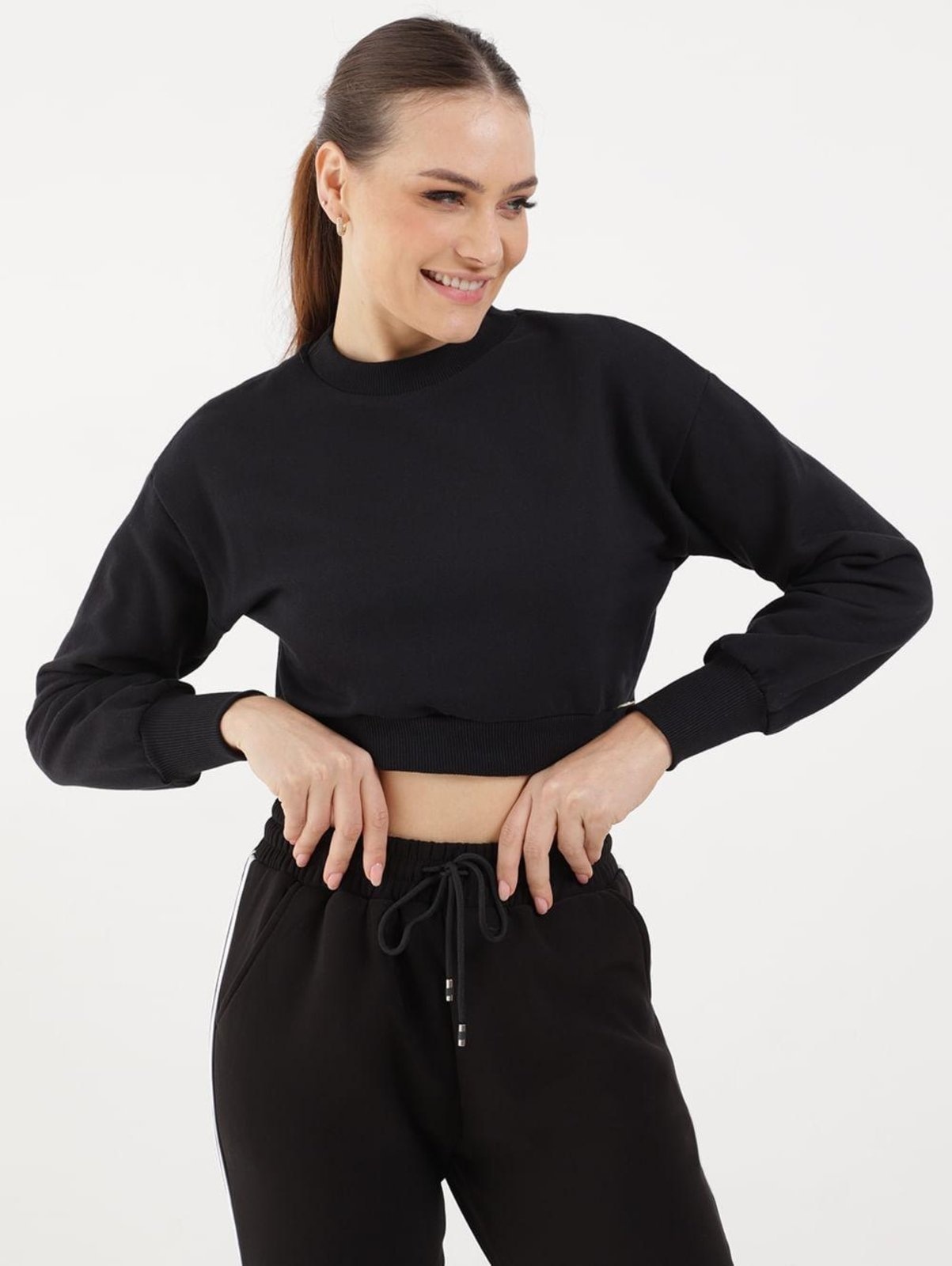 Imagem principal Moletom Cropped Autentique Feminino Autentique preto