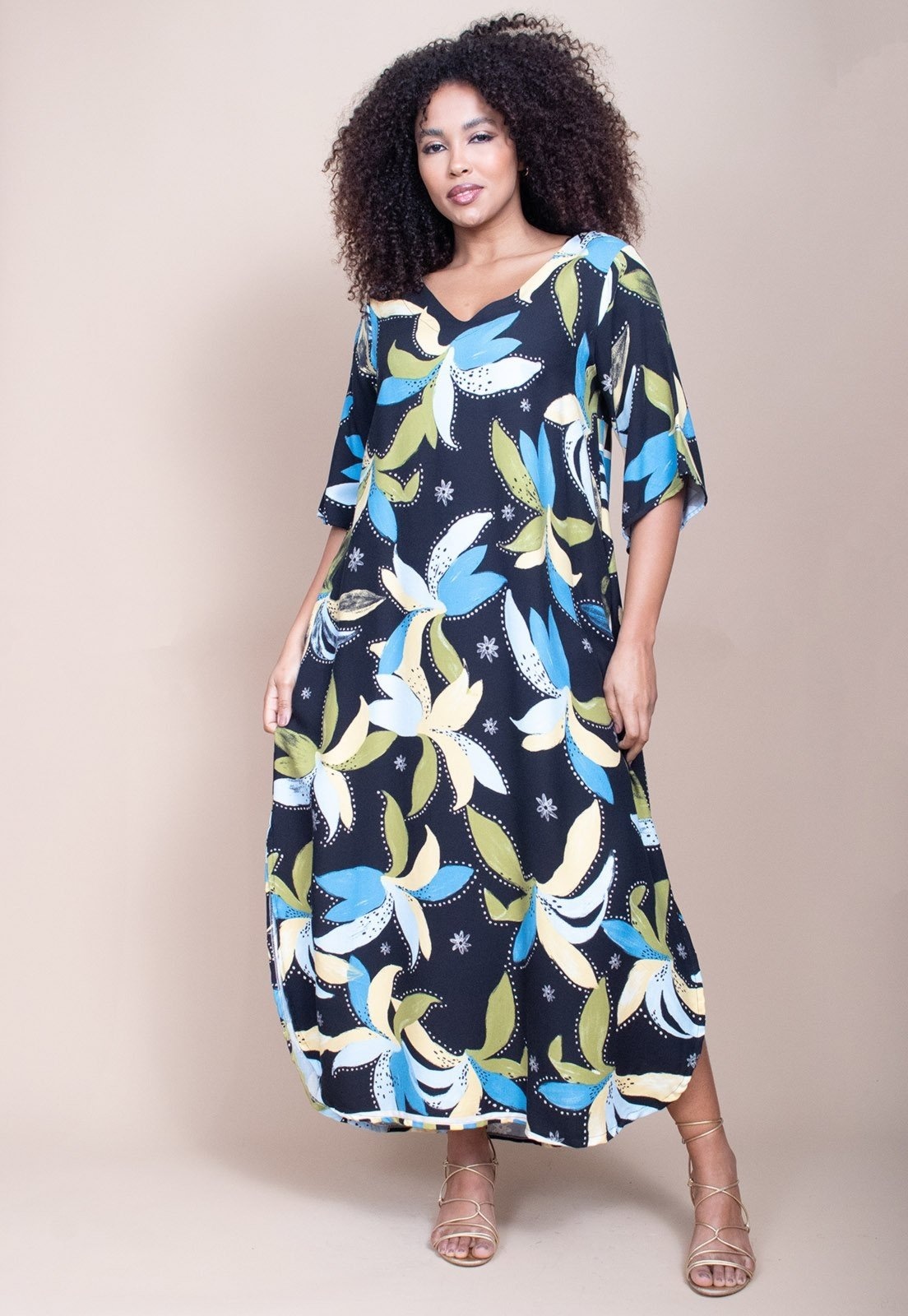 Imagem principal Vestido Cabanafree Midi Abapã Plano com Bolso Estampa Jardim Noturno Cabanafree azul/estampado/verde