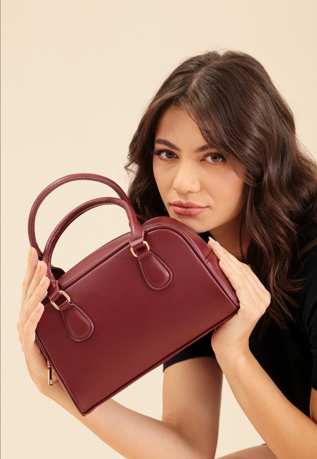 Imagem principal Bolsa Bowling Pop Me Com Alça Pequena Crossbody Pop Me bordô