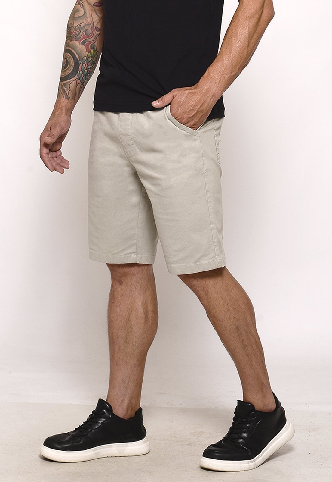 Imagem principal Bermuda Masculina Sarja Cós Elástico Casual Confortável Estilo Urbano Cinza Claro Macaw amarelo